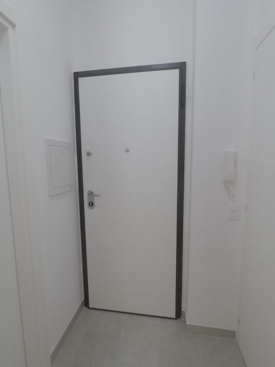 Studio Apartment photo 2