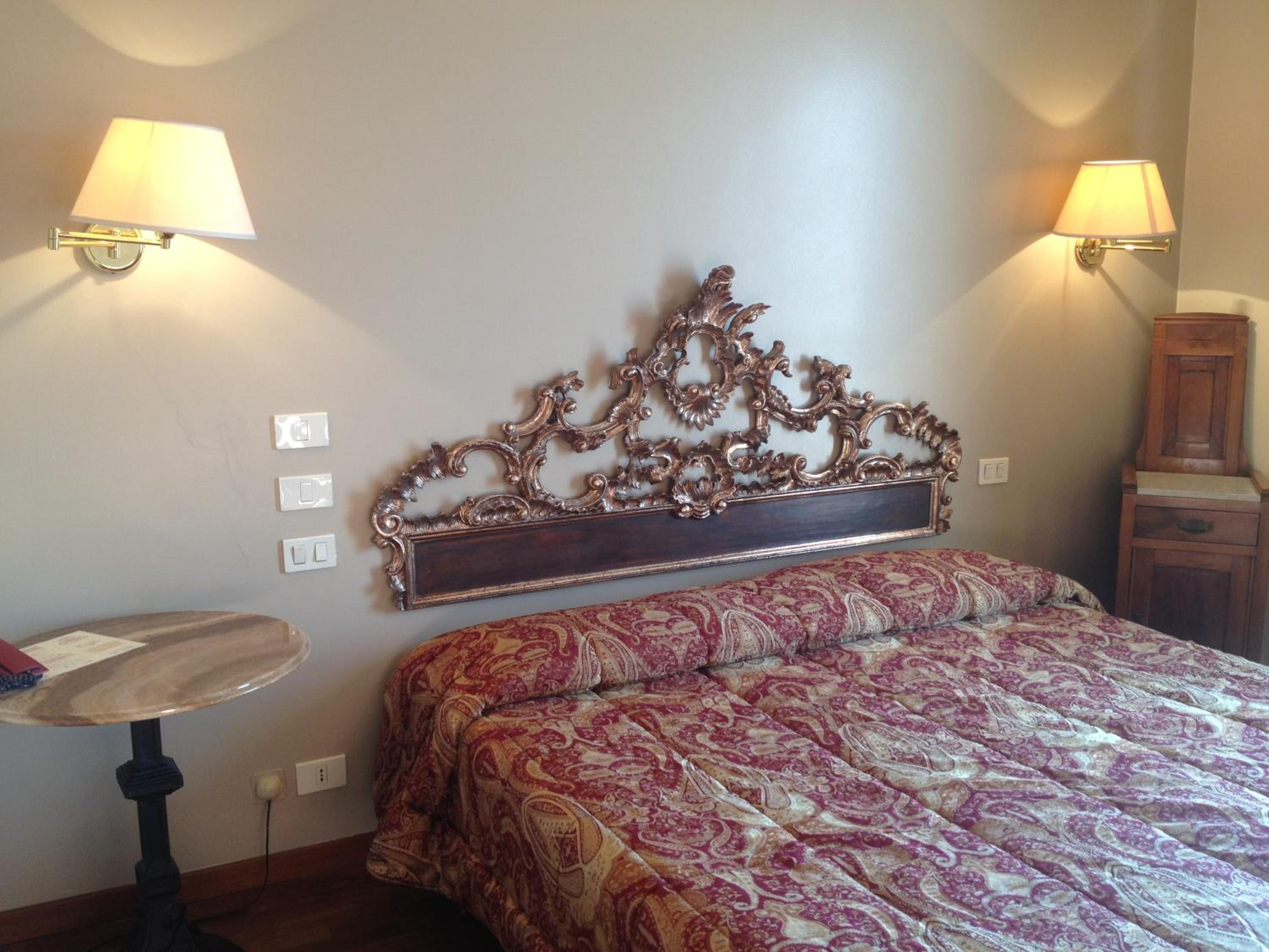 Double or Twin Room - Photo 2