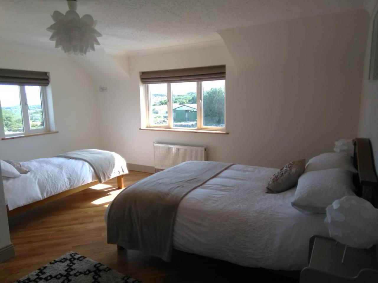 Deluxe Double Room with Extra Bed