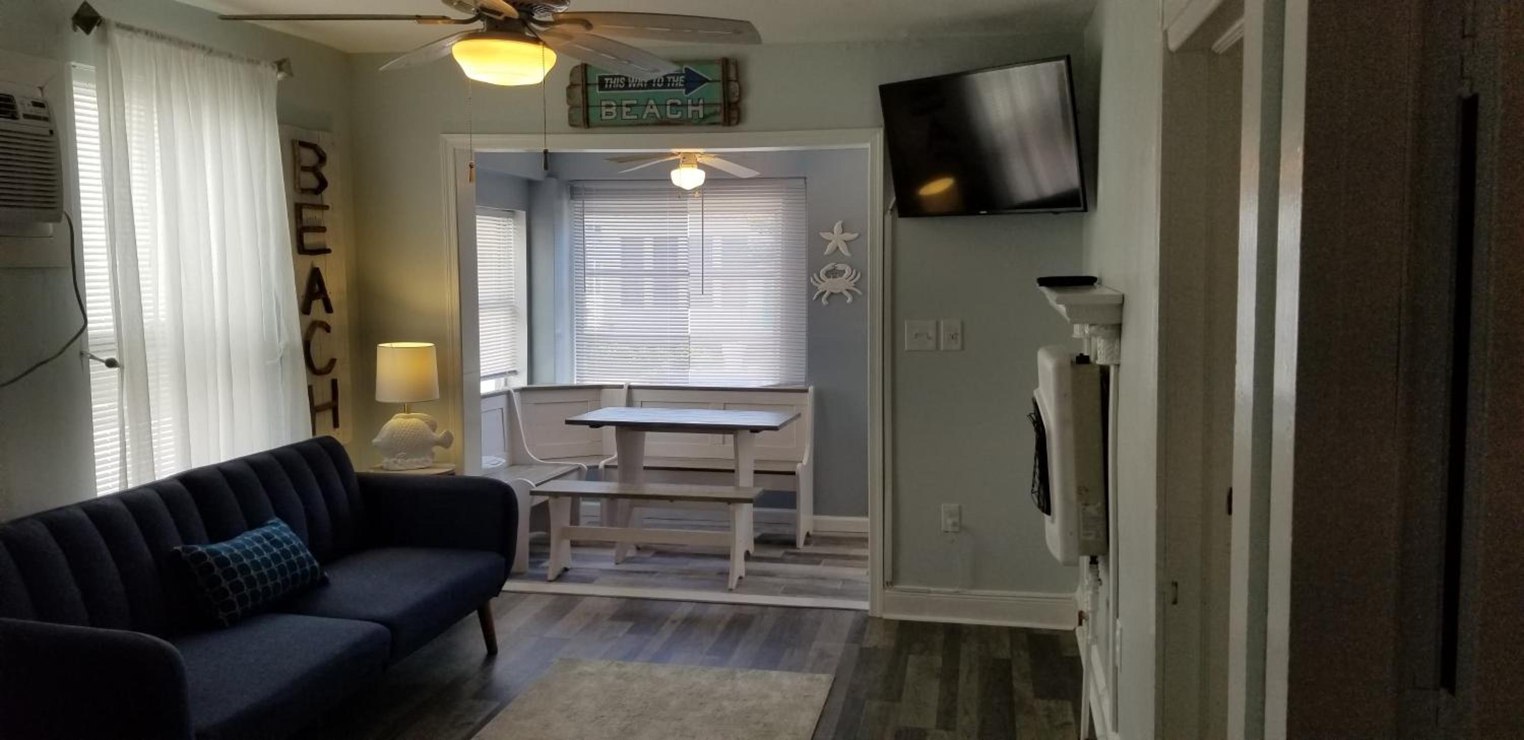 Apartment photo 2
