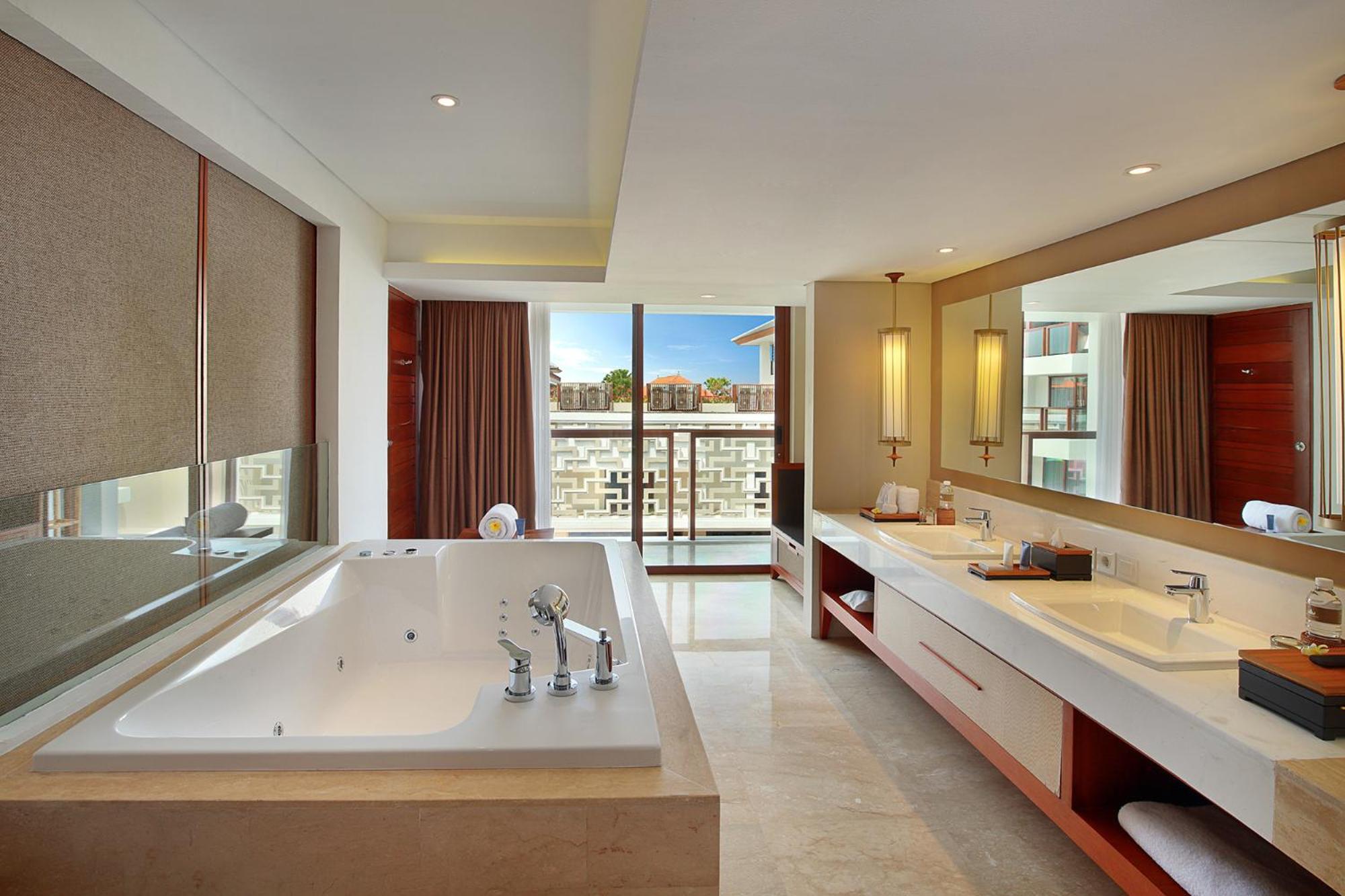 Two-Bedroom Family Suite With Airport Transfer (Drop-Off)