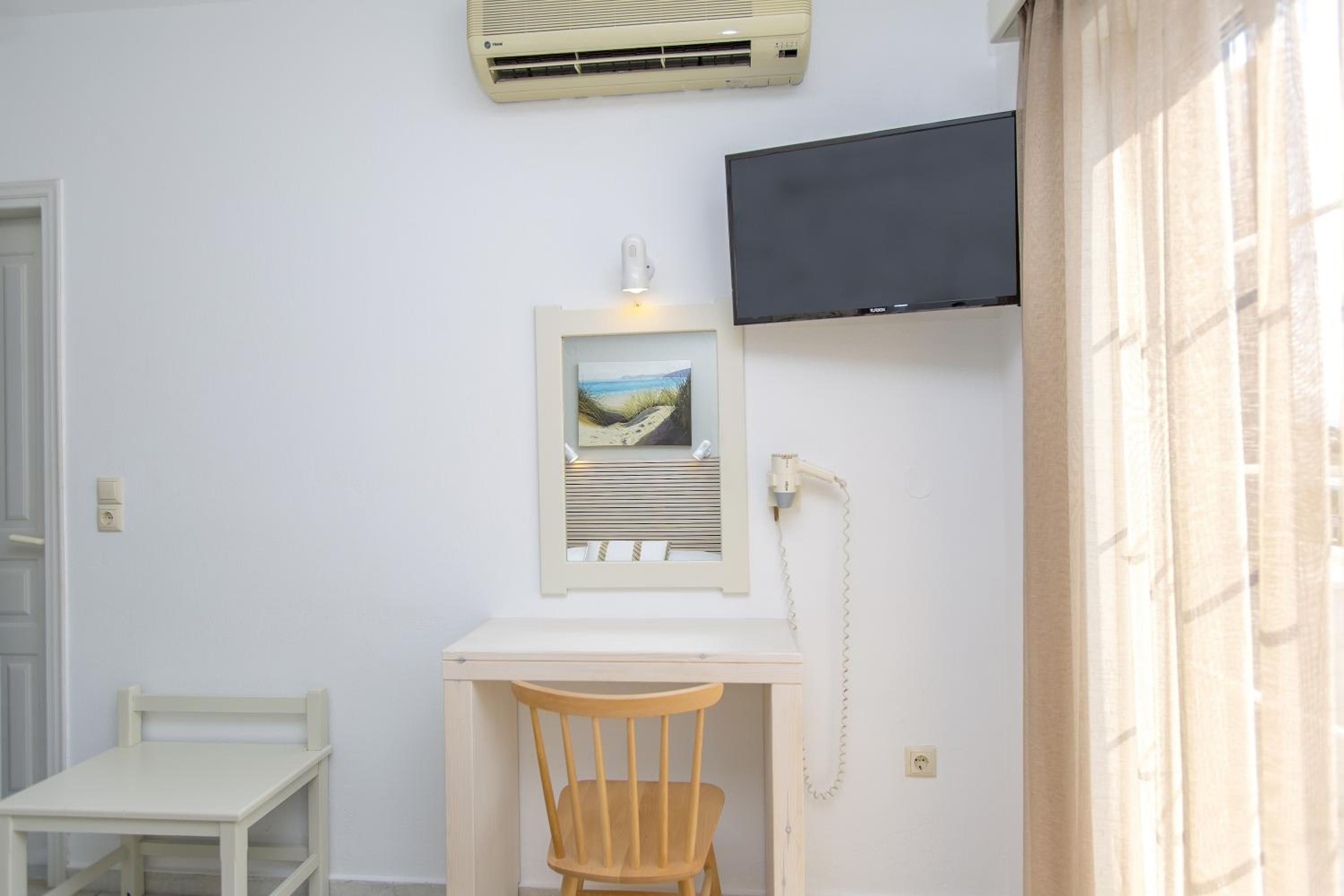 Economy Apartment (4 Adults)