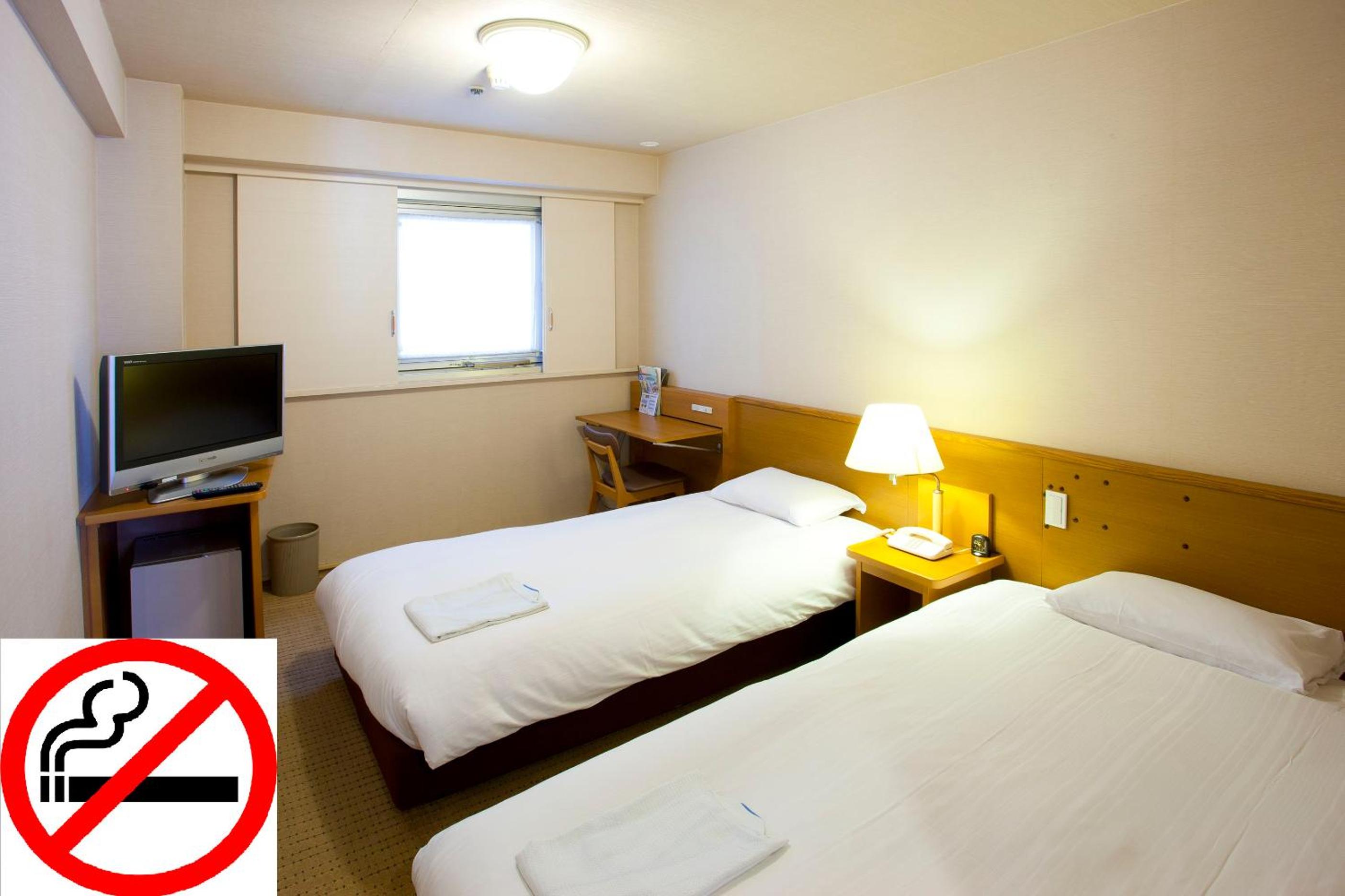 Standard Twin Room - Non-Smoking photo 3