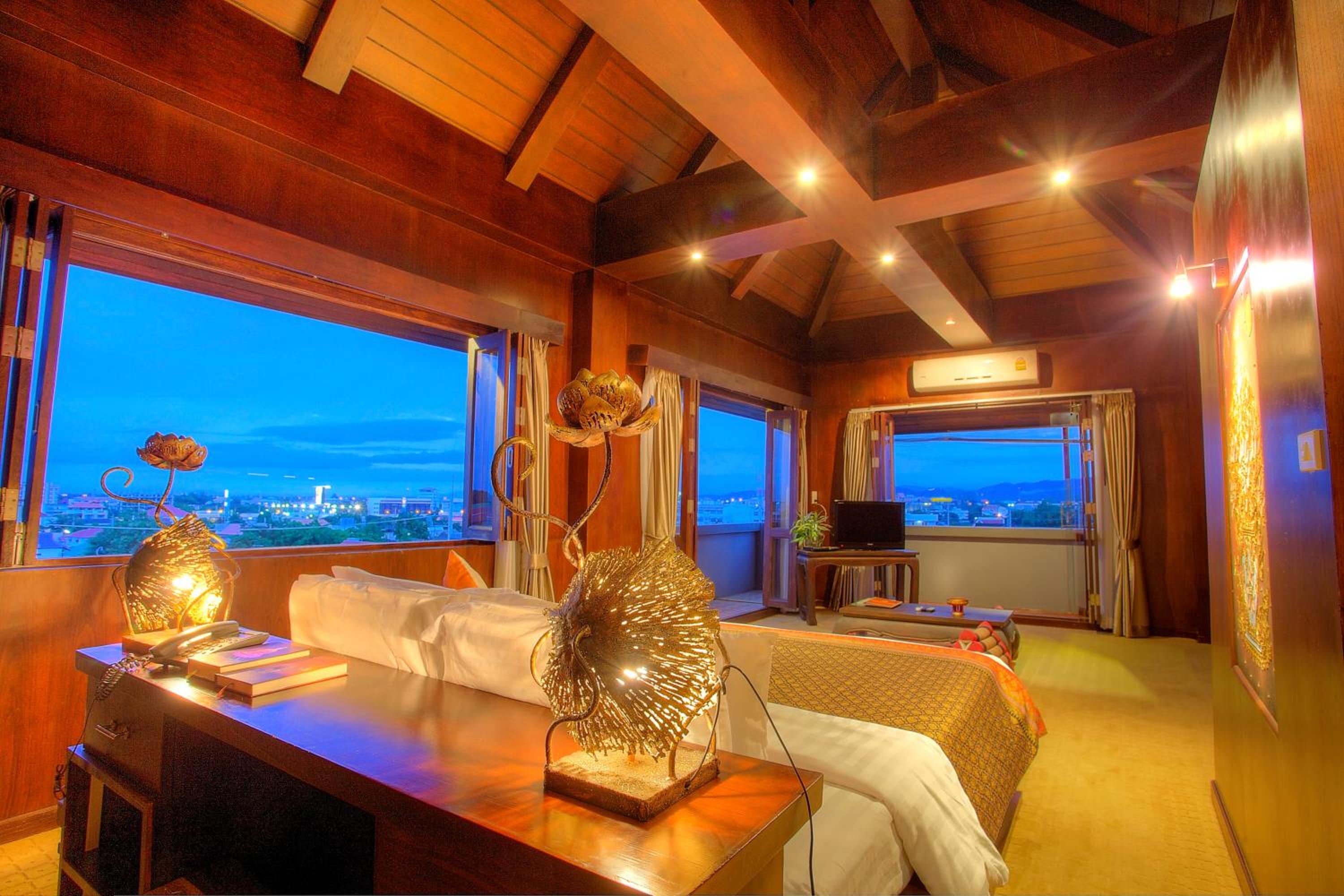 Montra Sky Roof Masterpiece - Photo 1