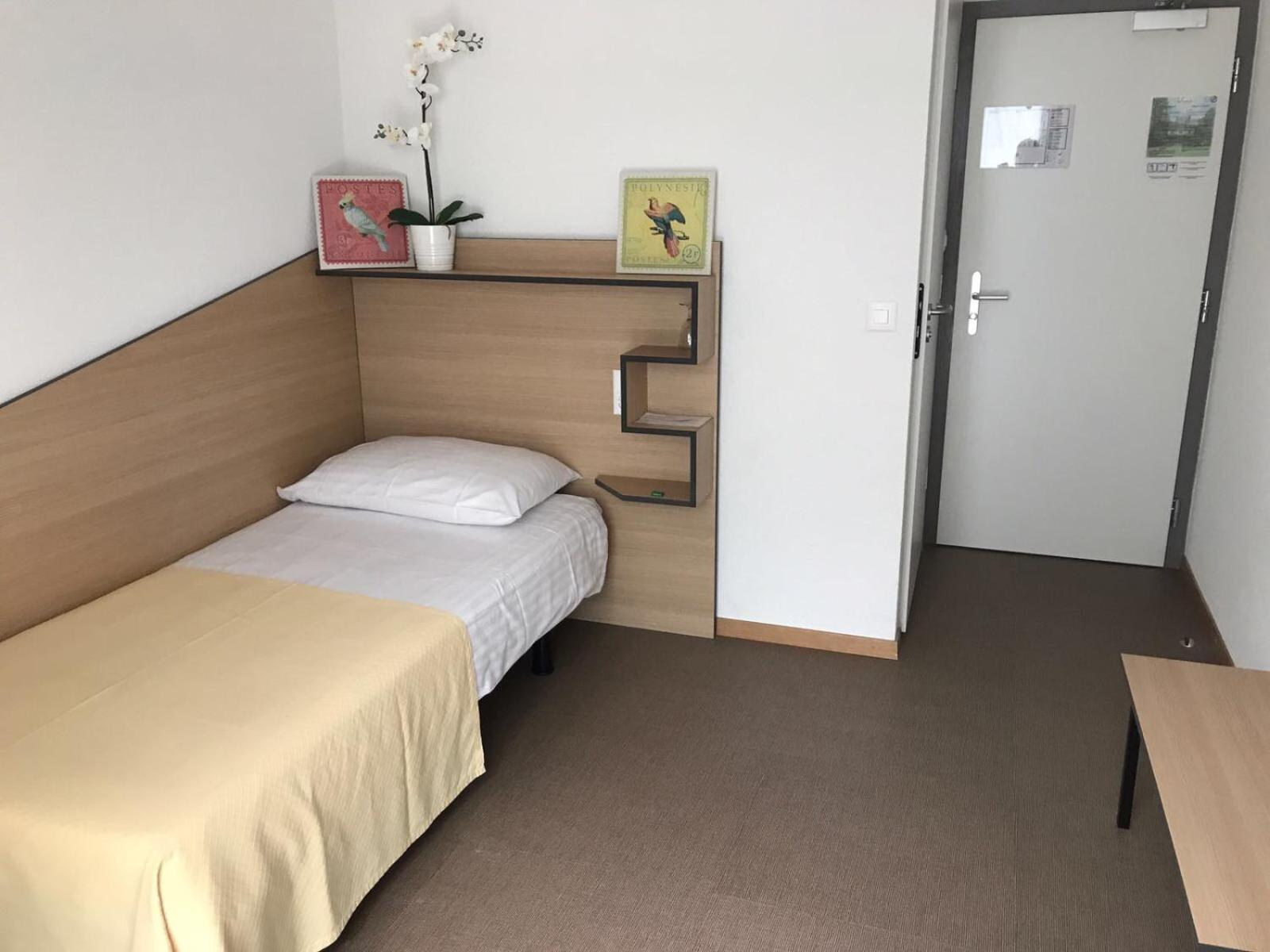 Standard Single Room with Shower