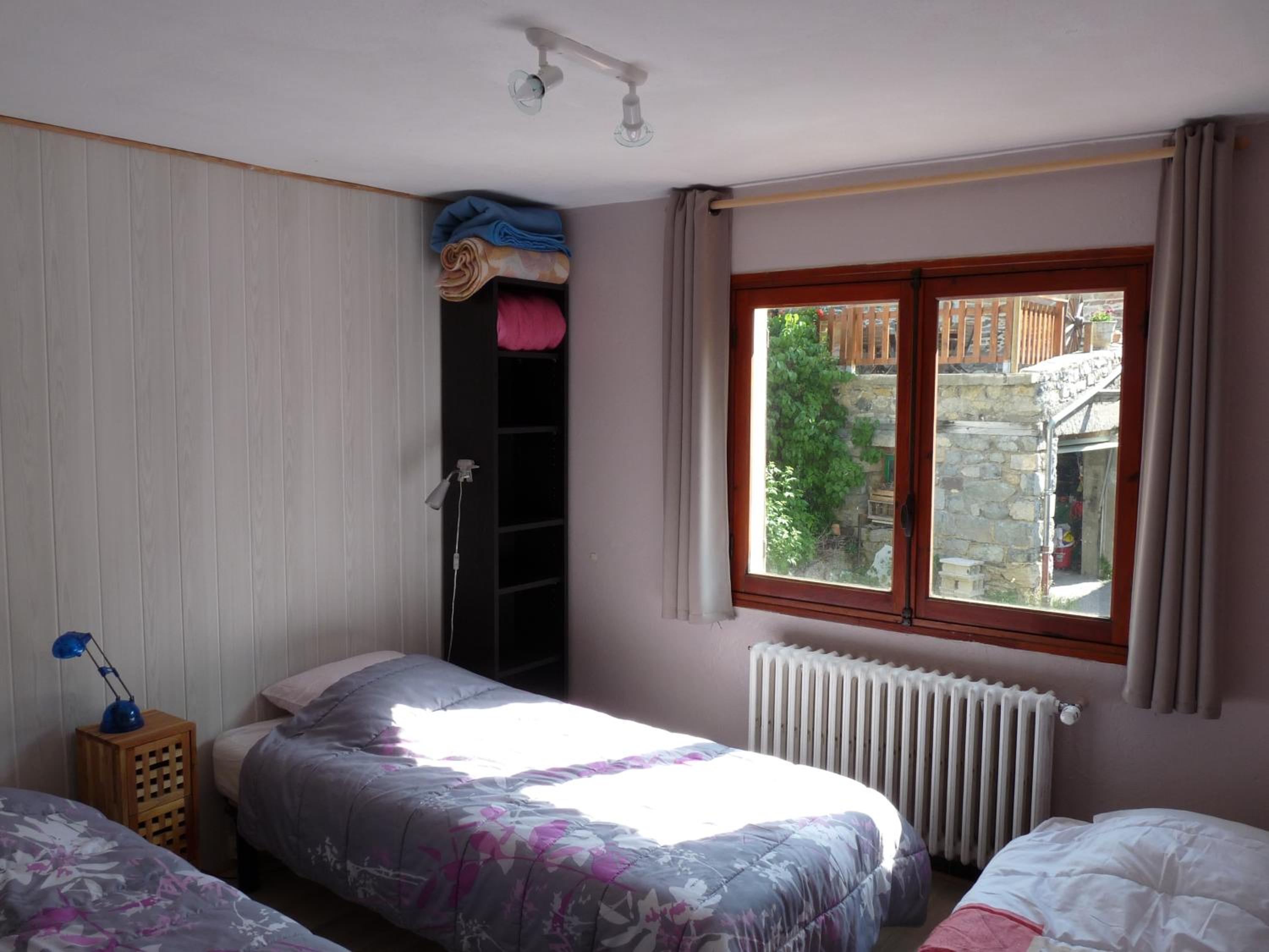 Two-Bedroom Apartment with Terrace - Photo 8