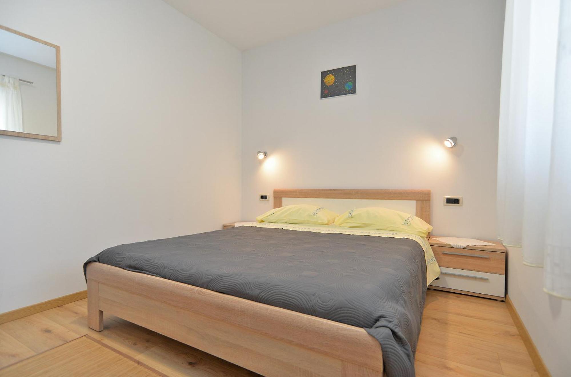 Apartment photo 1