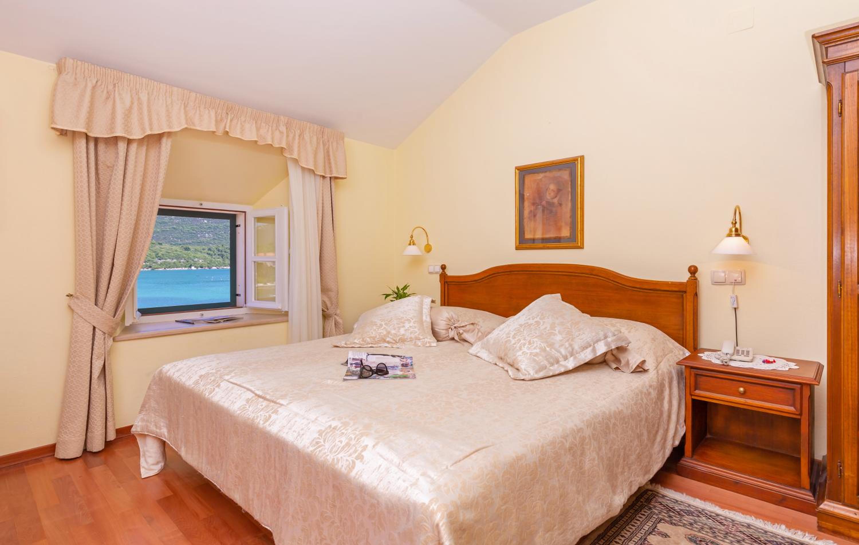 Double Room with Sea View photo 2