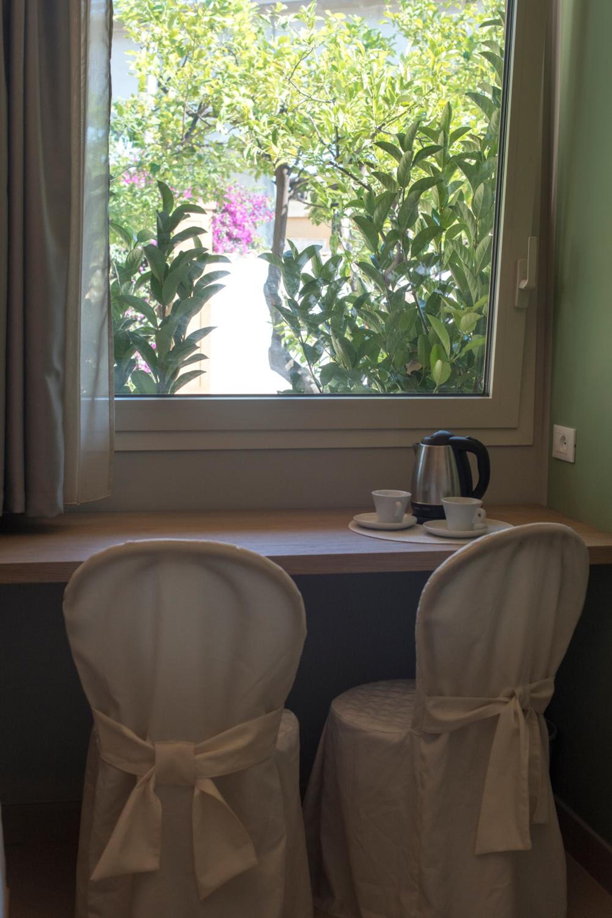 Deluxe Double or Twin Room photo 2