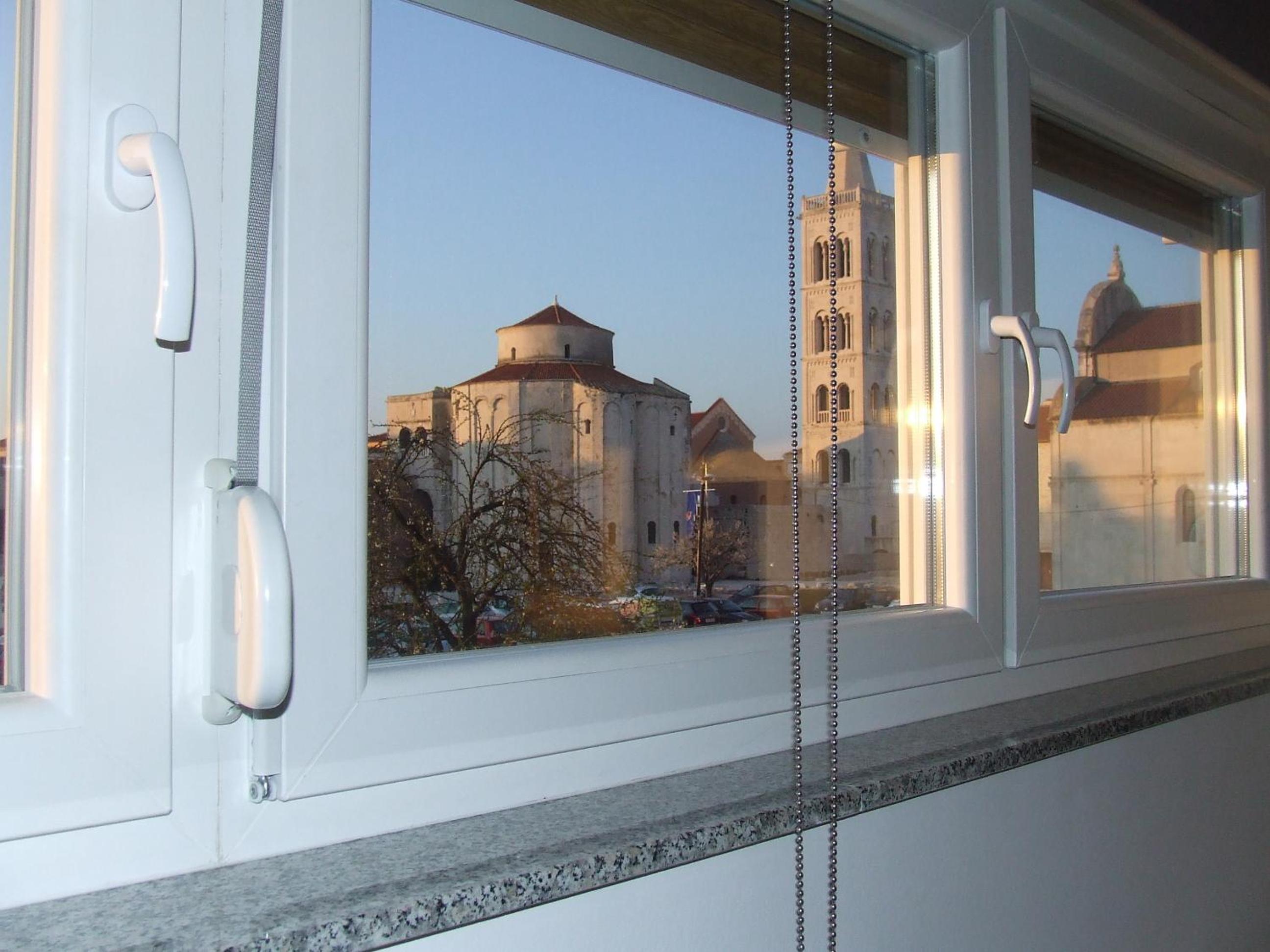 One-Bedroom Apartment with Sea View - Photo 7