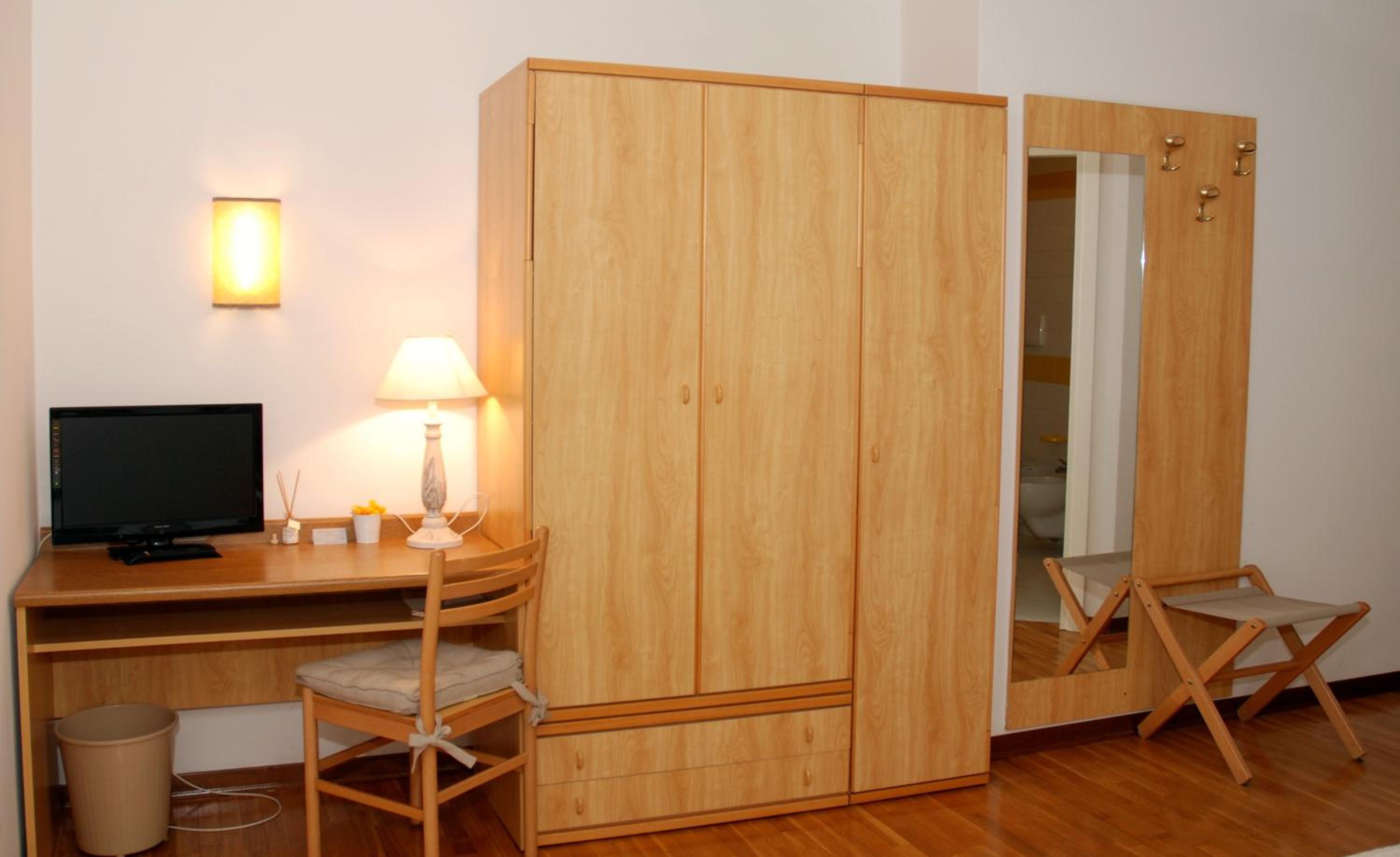 Double or Twin Room photo 3