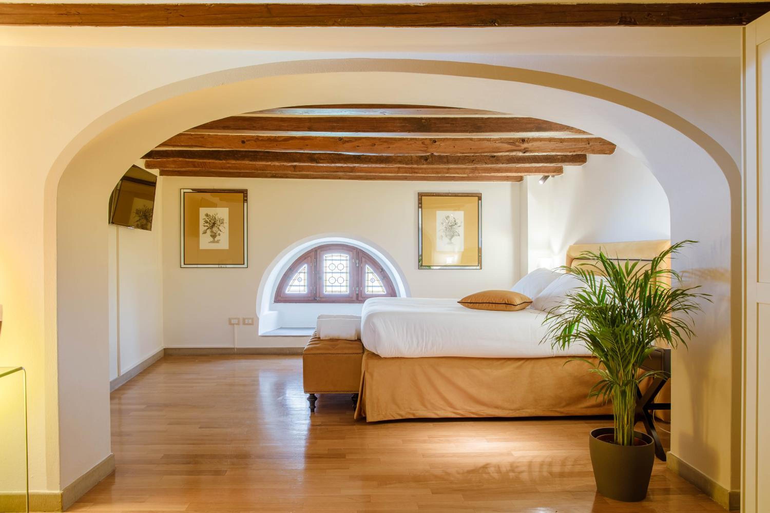 Superior Double or Twin Room photo 2