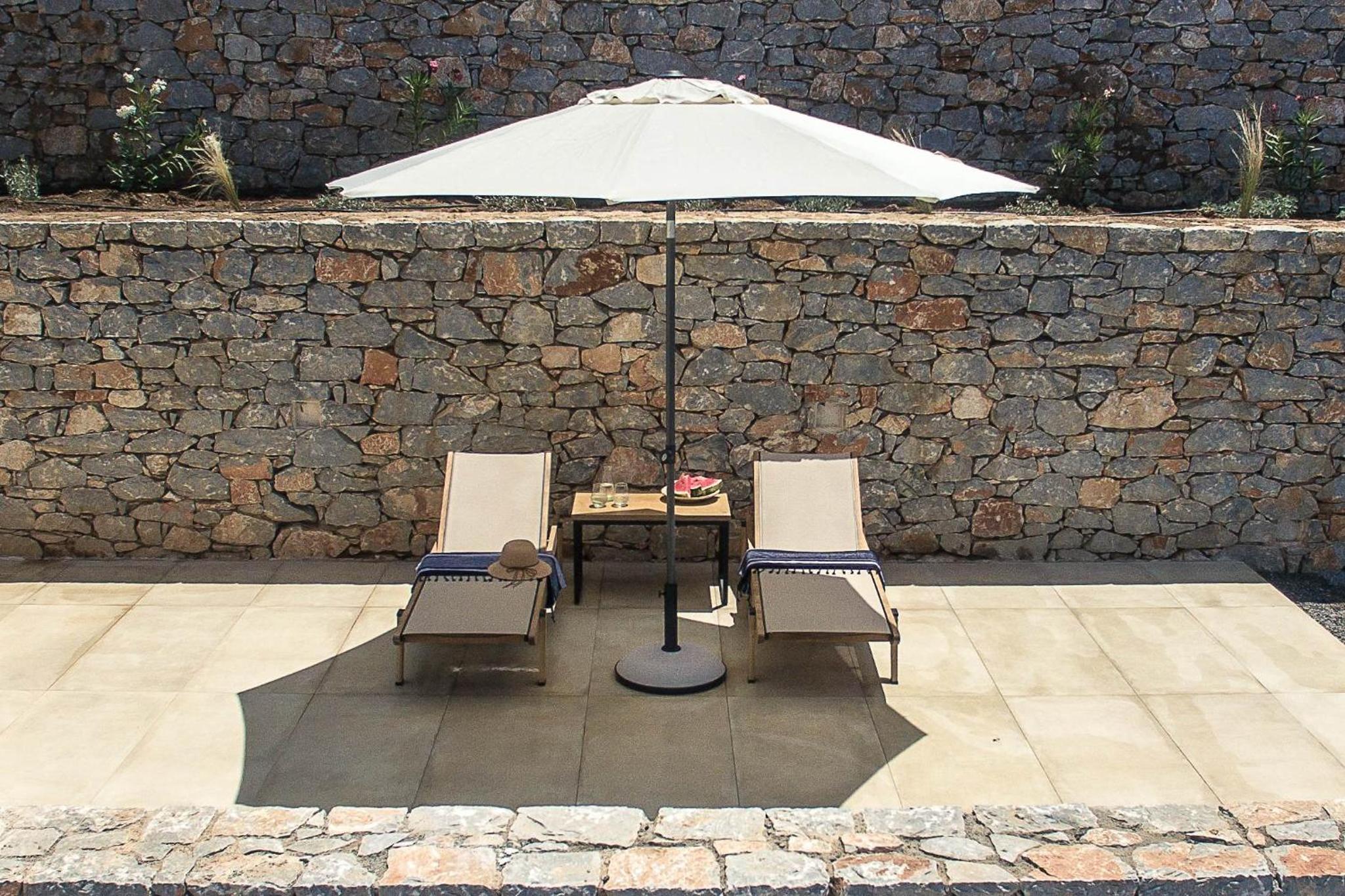 Superior Suite - Photo 16