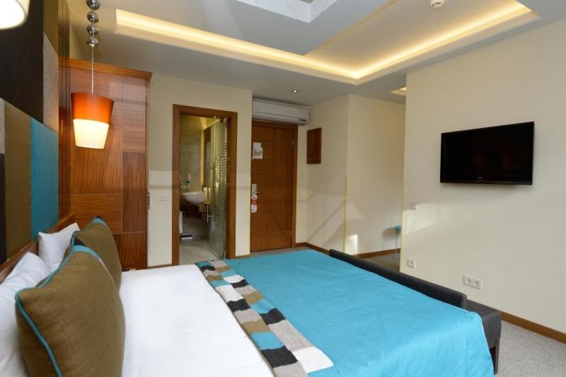 Corner Suite