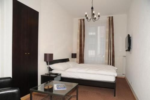 Double Room with Courtyard View photo 1
