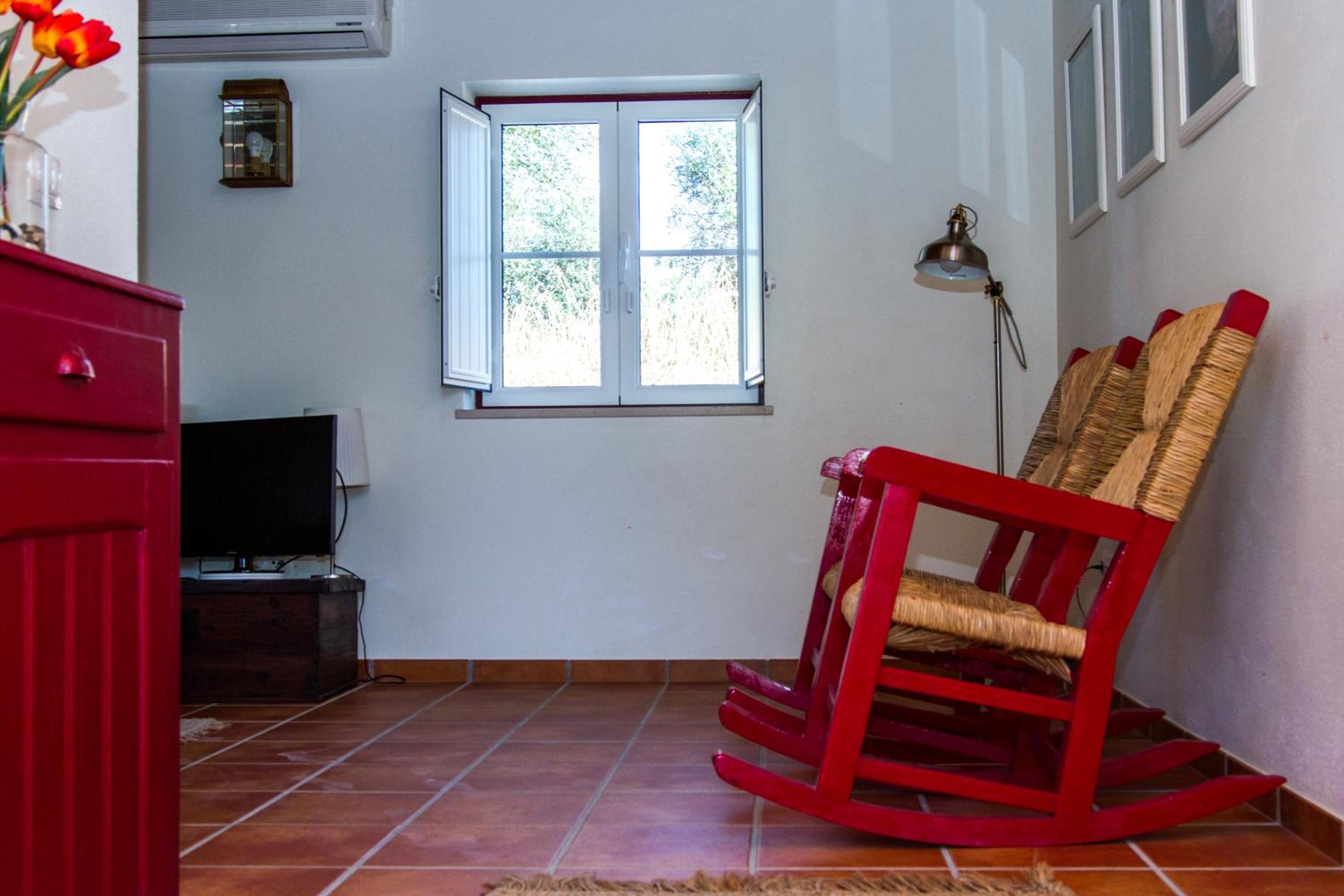 One-Bedroom House photo 1