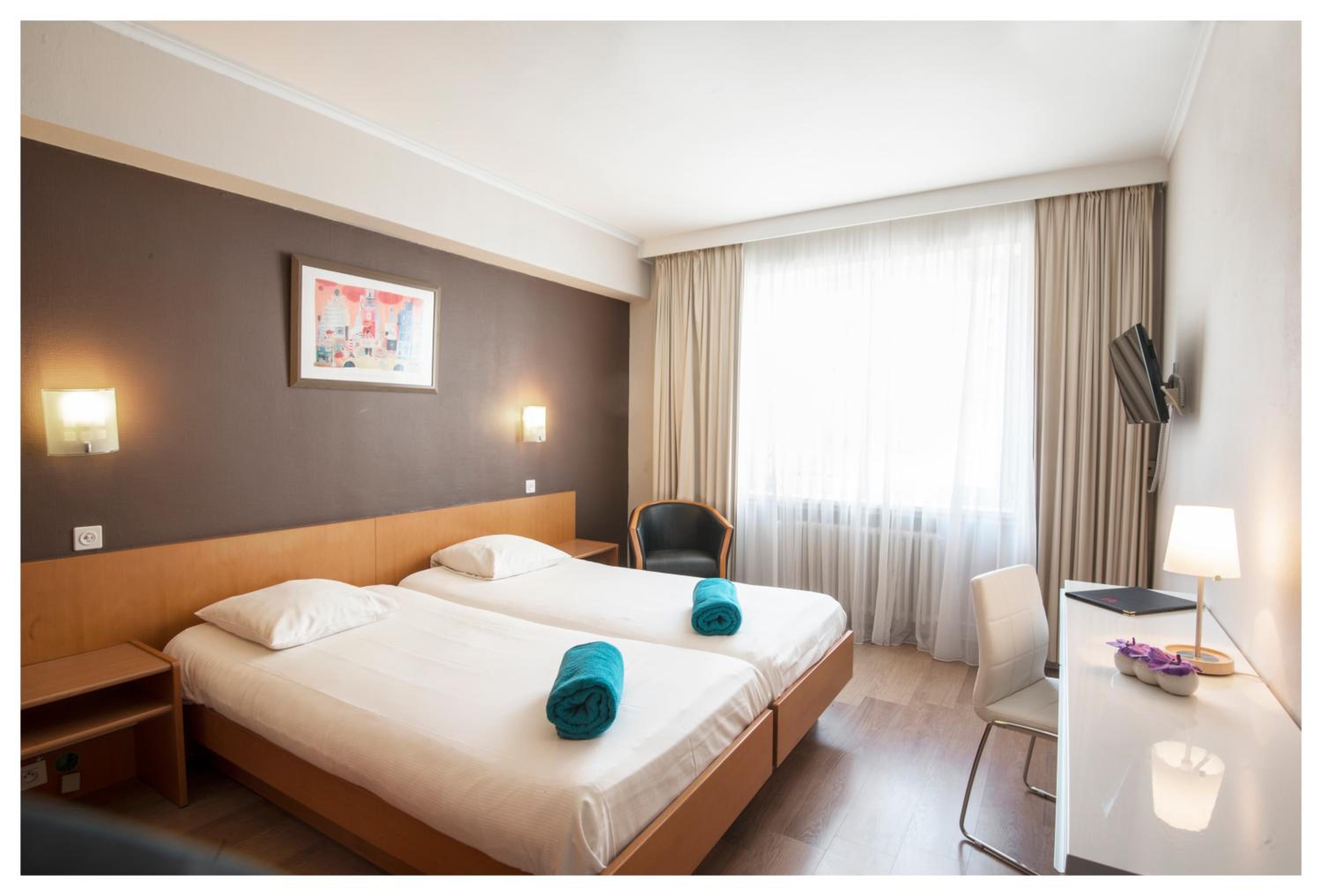 Standard Double or Twin Room photo 1