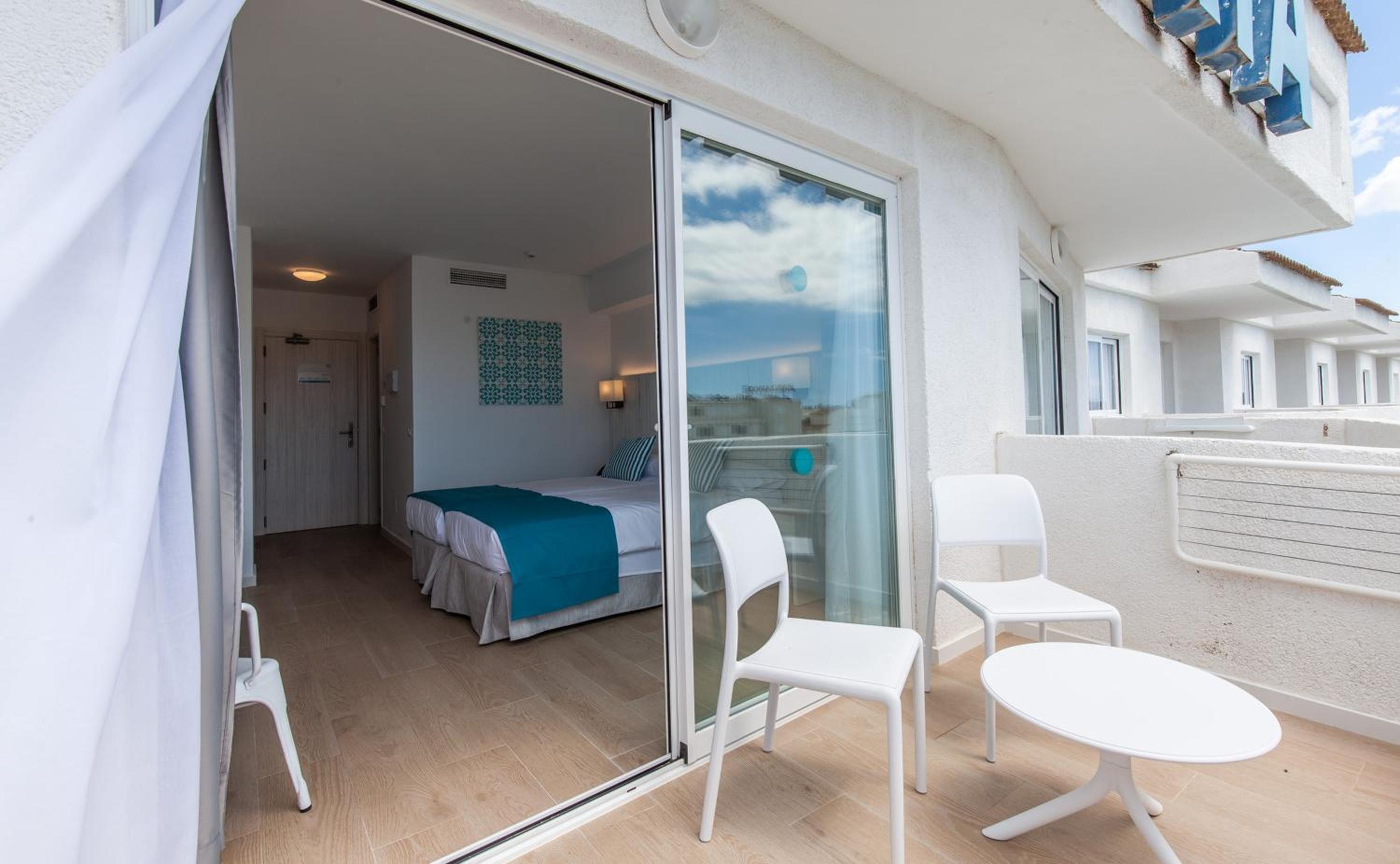 Double Room - Photo 8