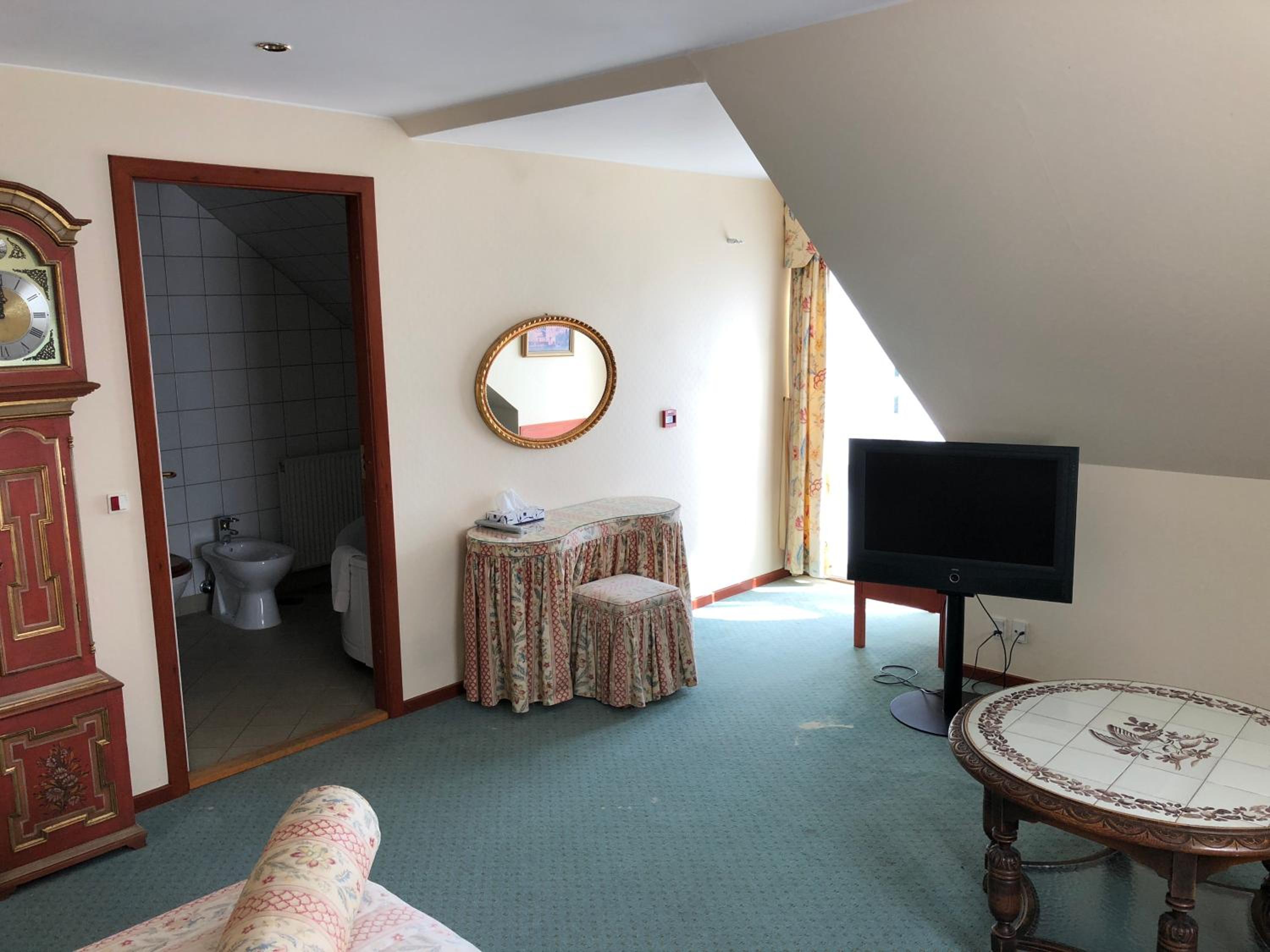Double Room with Spa Bath photo 2