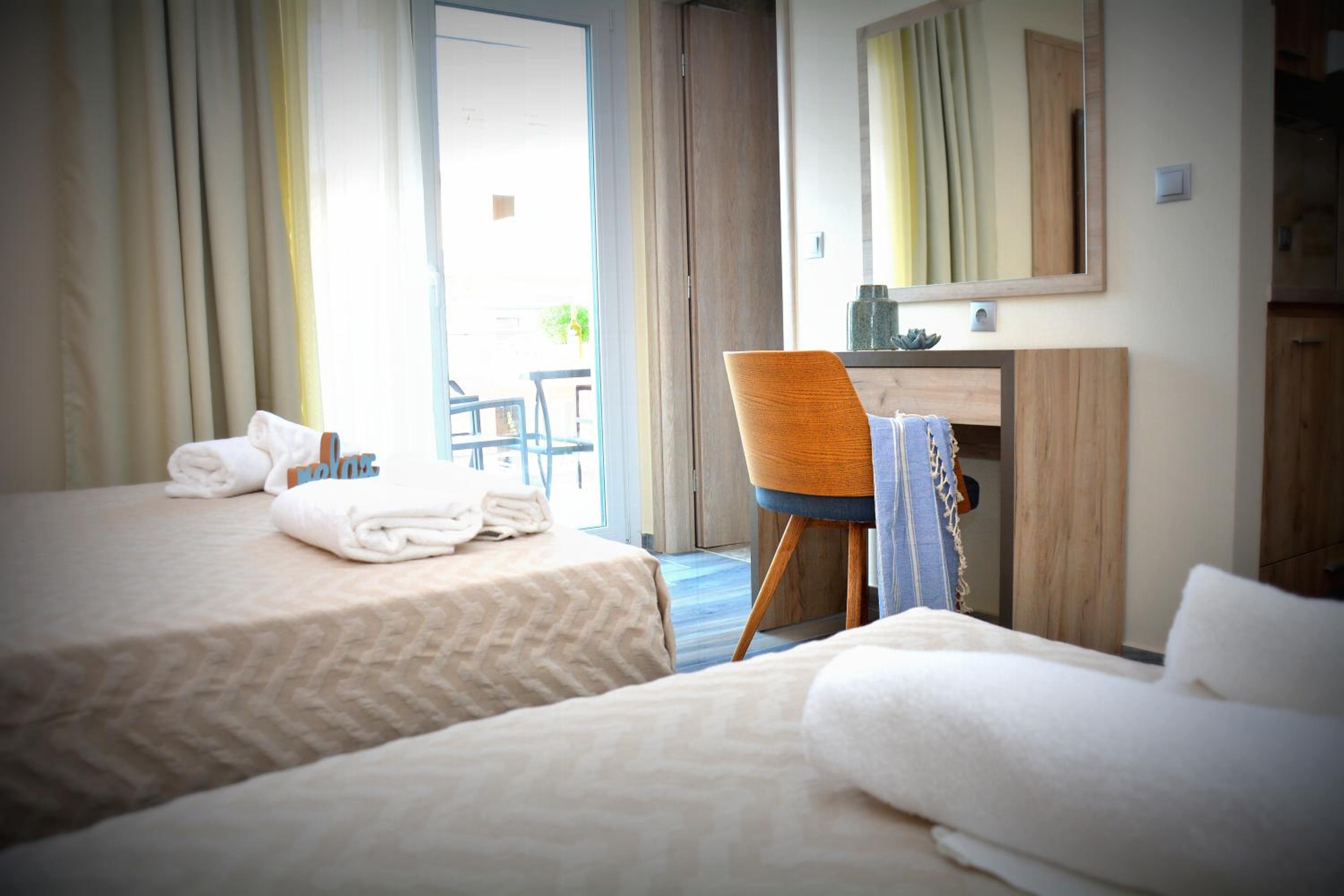 Deluxe Triple Room photo 3