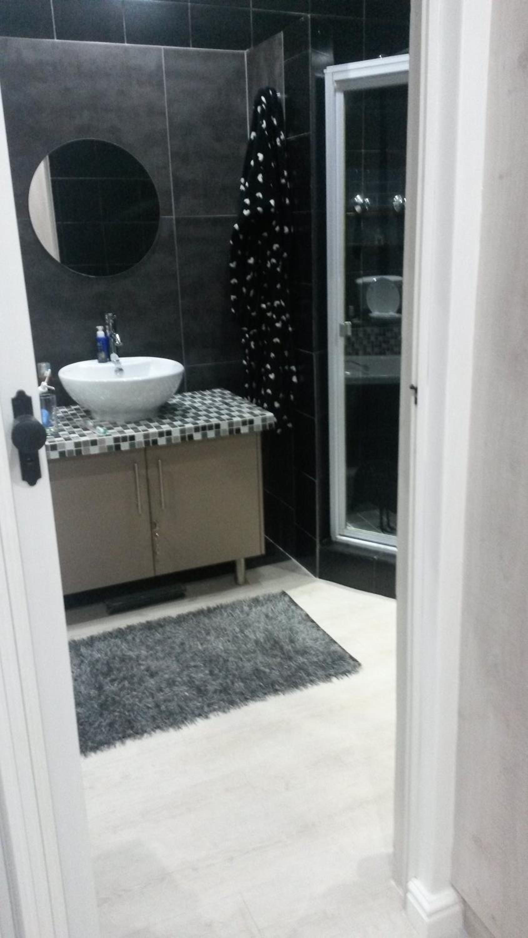 Luxury King or Twin room - Photo 4