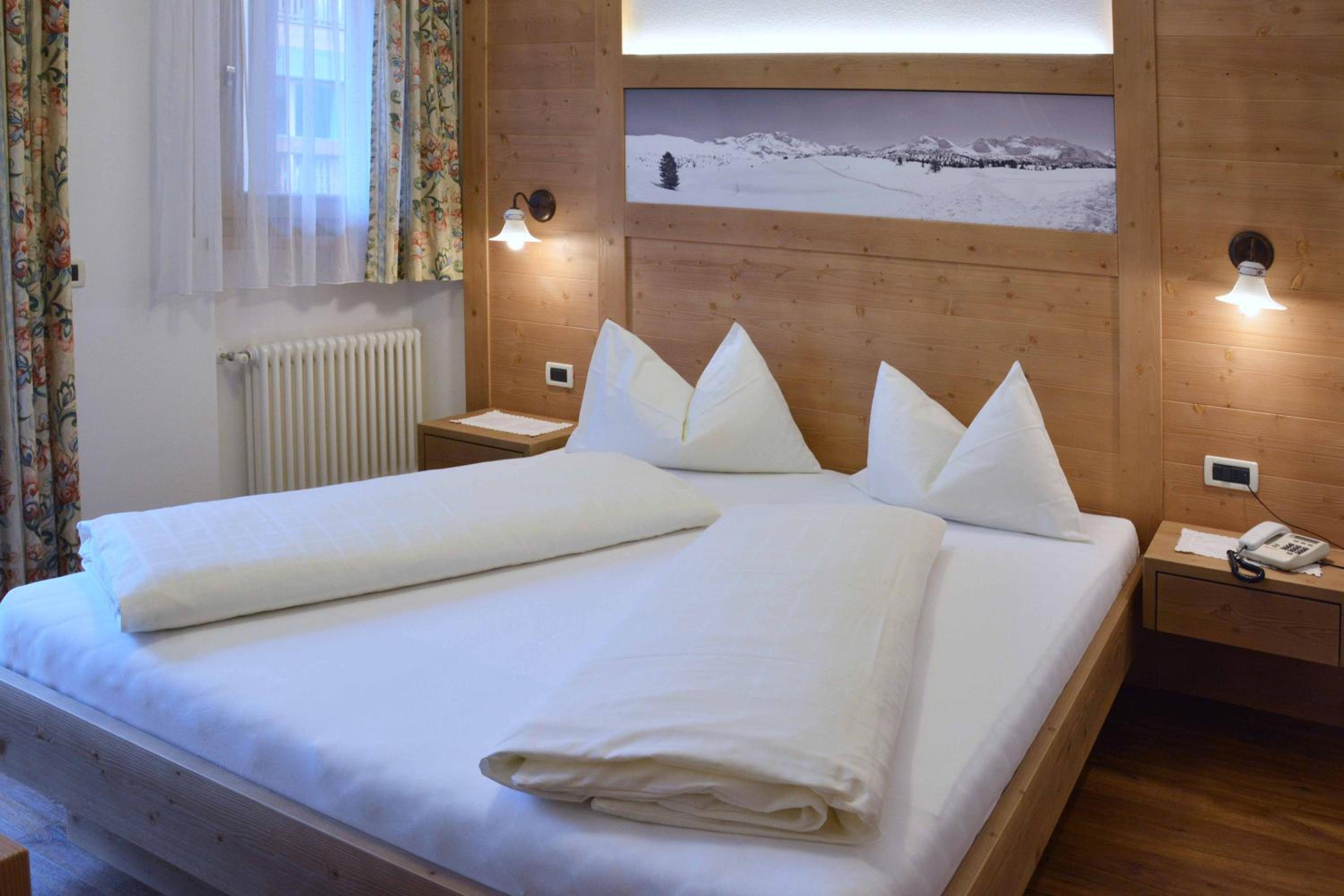 One-Bedroom Apartment with Balcony (2 Adults)
