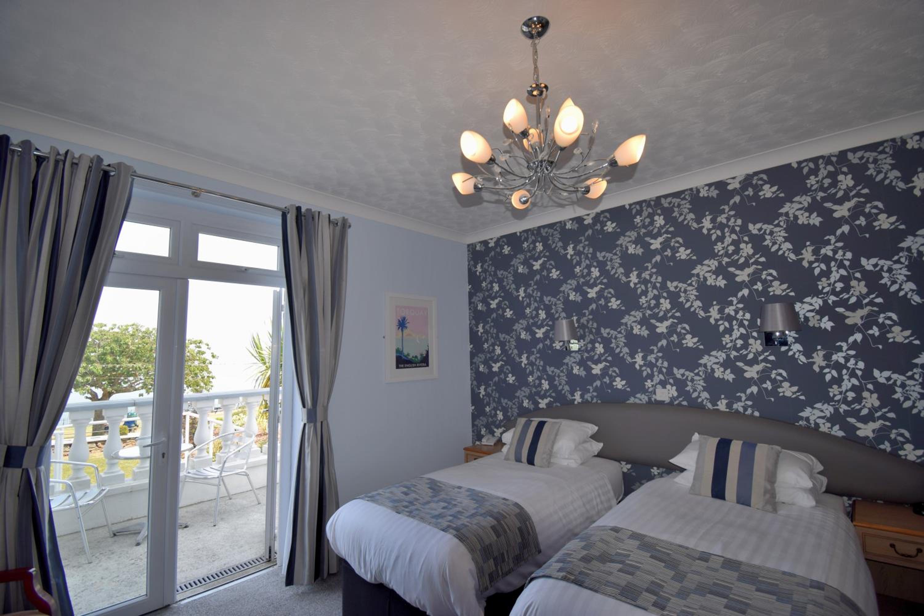Double Room with Sea View and Balcony photo 1