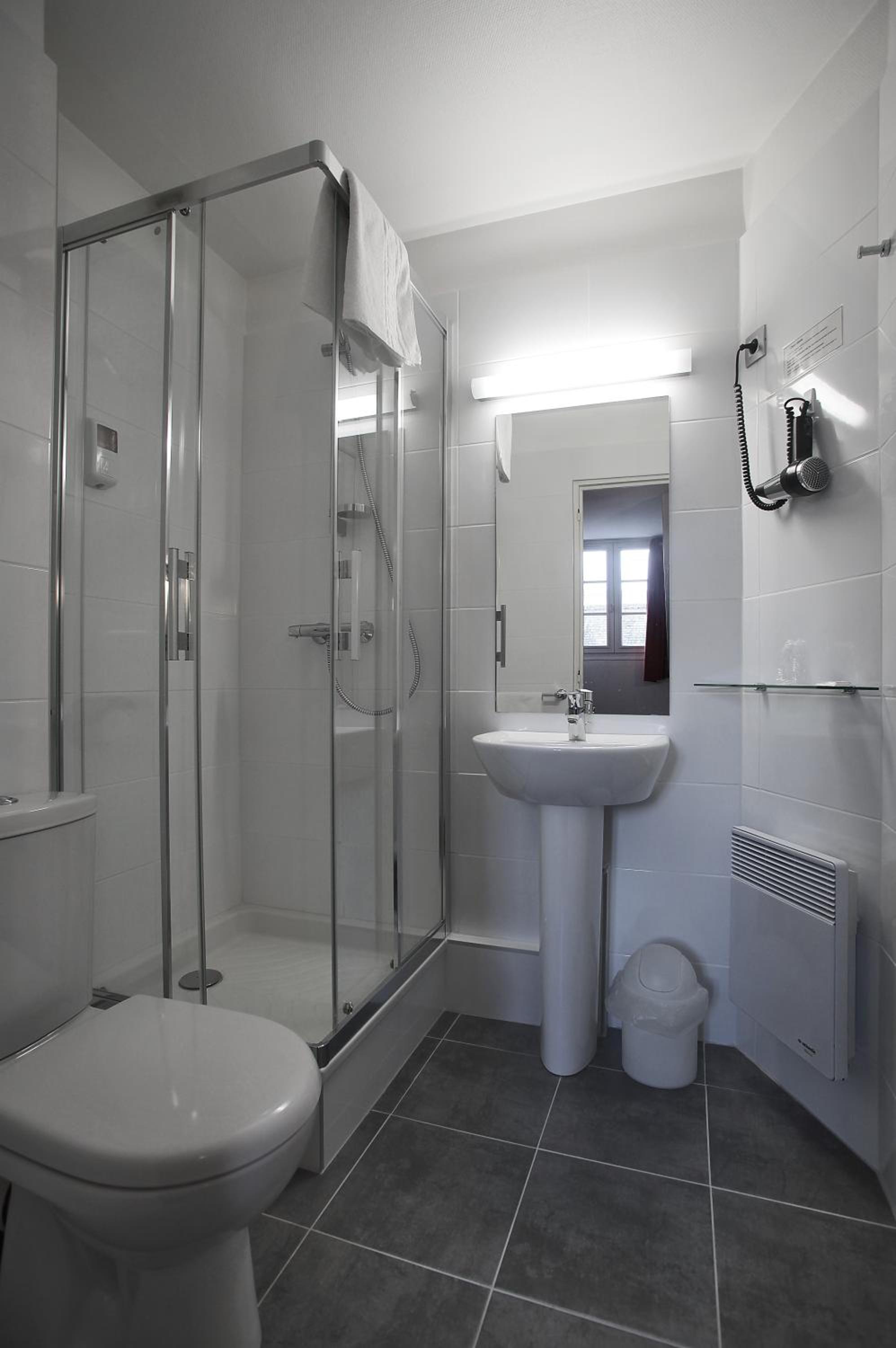 Double Room - Photo 4