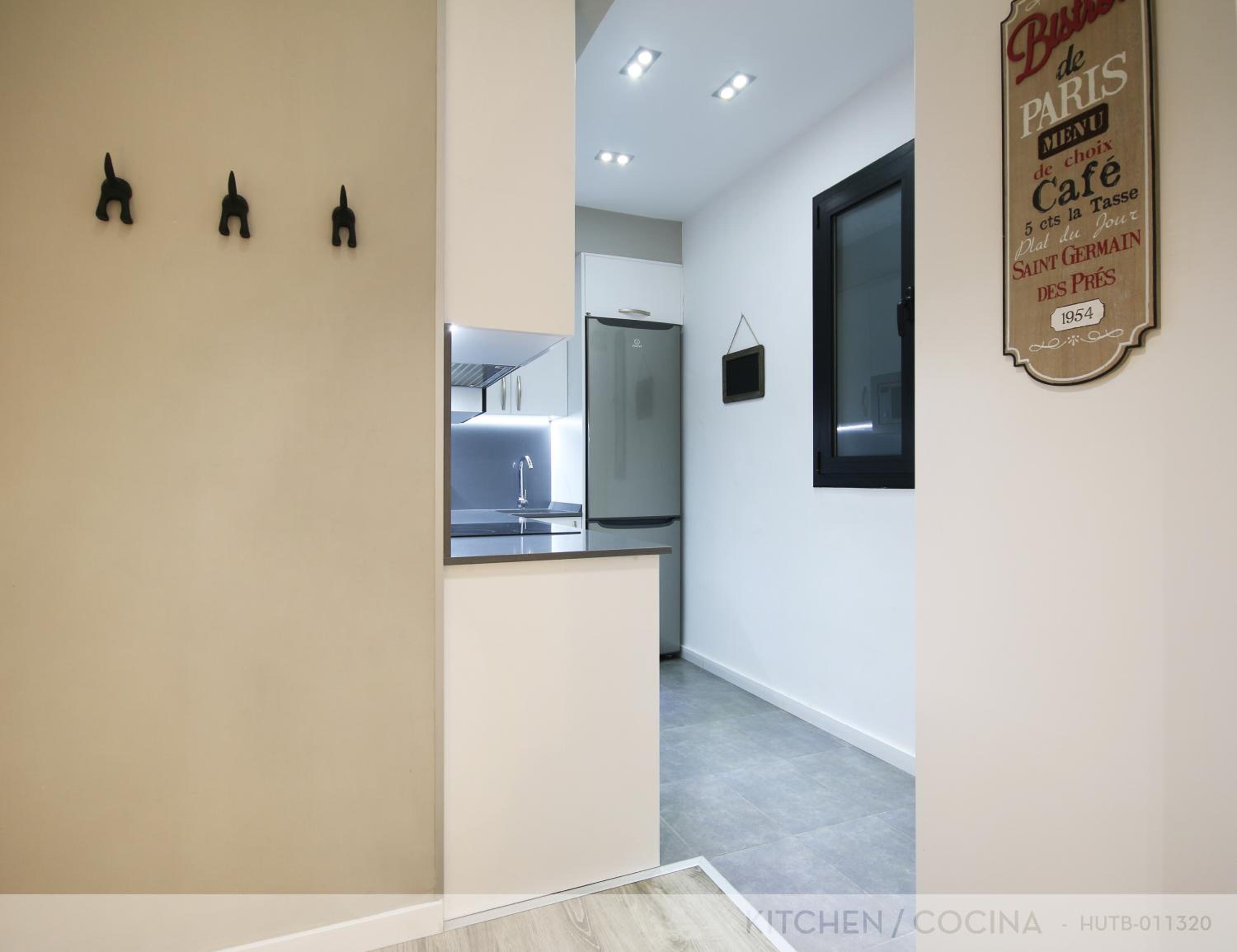Apartment photo 2