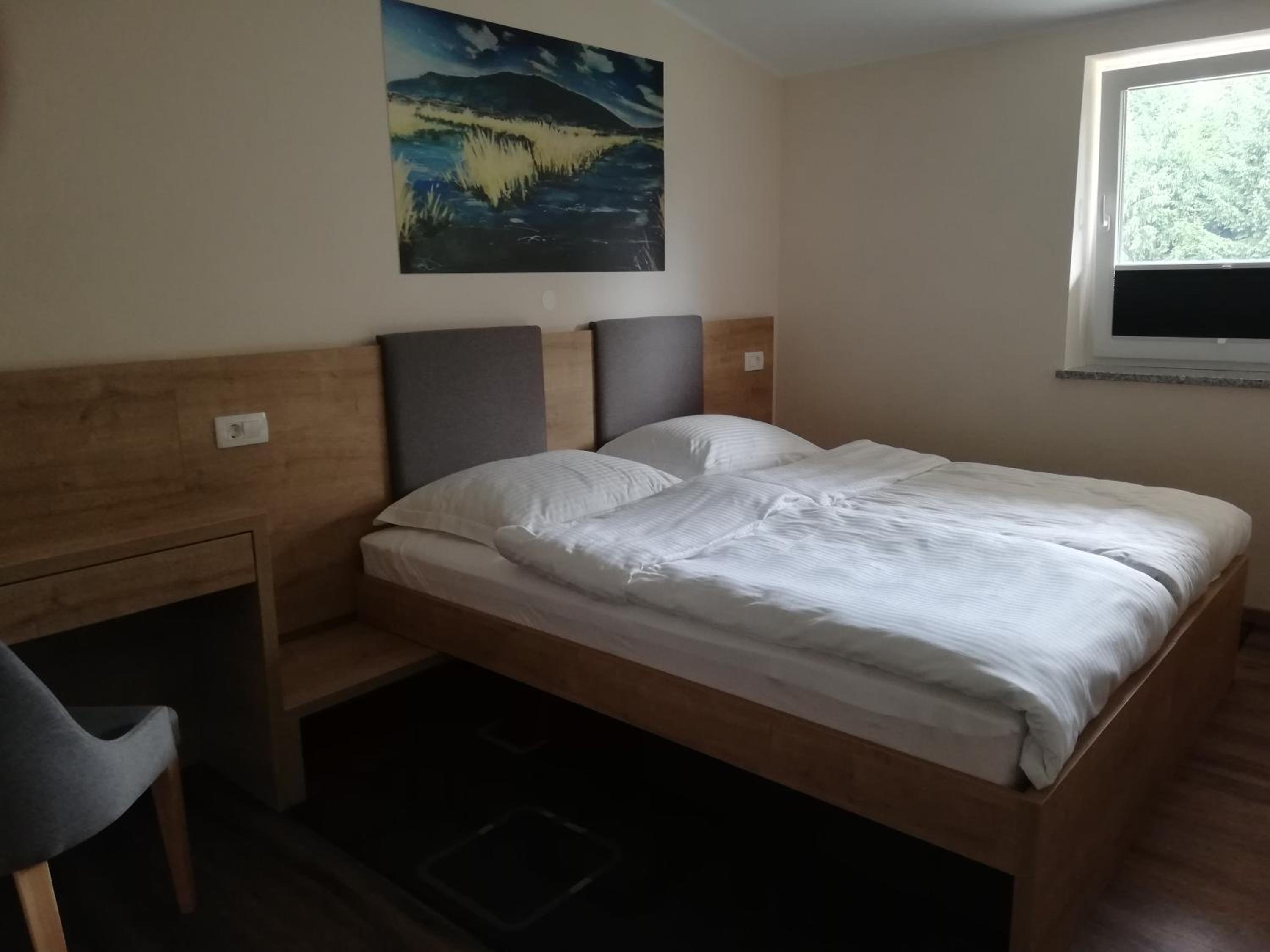 Budget Double or Twin Room - Photo 5