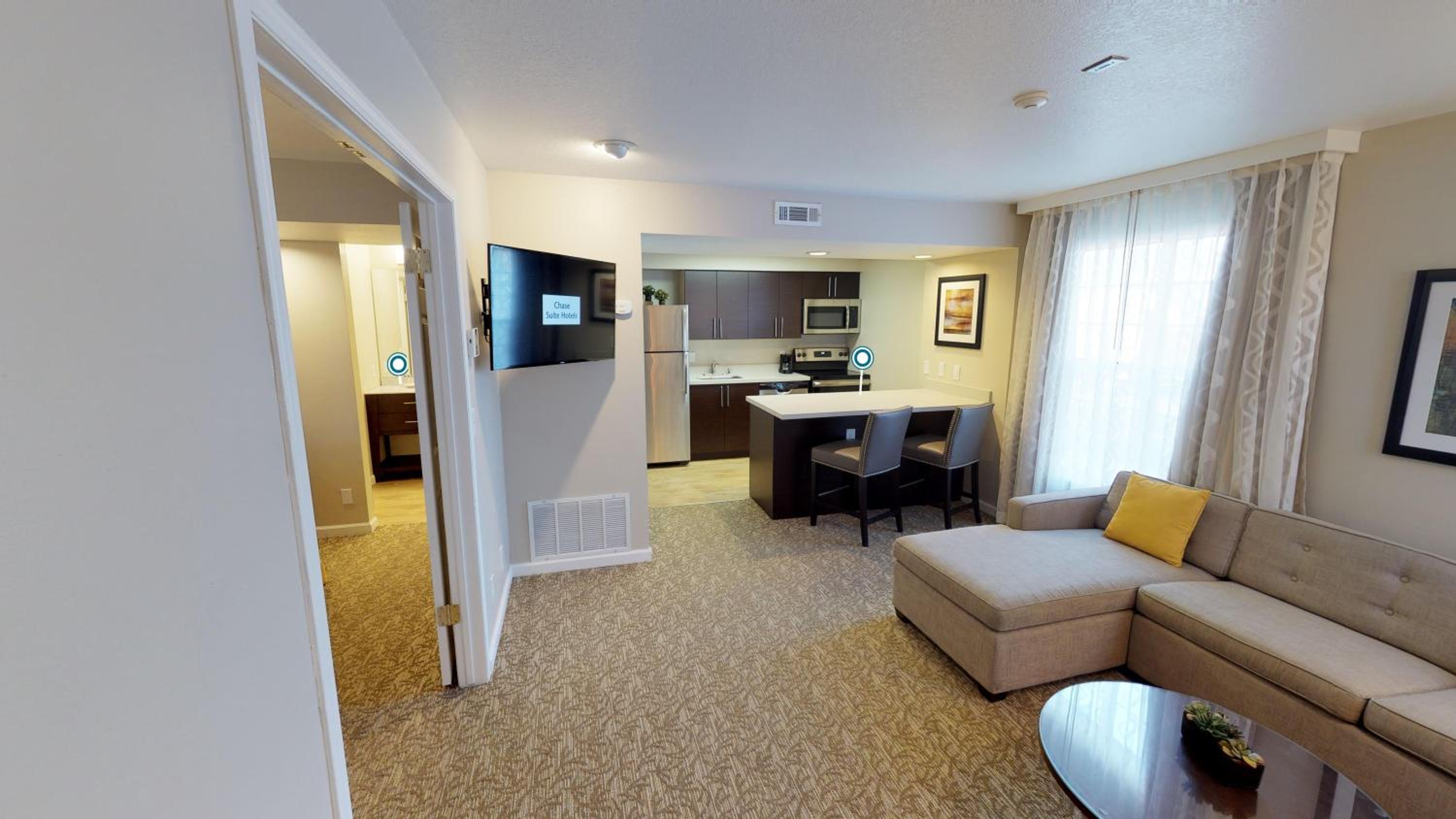 One-Bedroom Suite - 2 Double Beds - Photo 8
