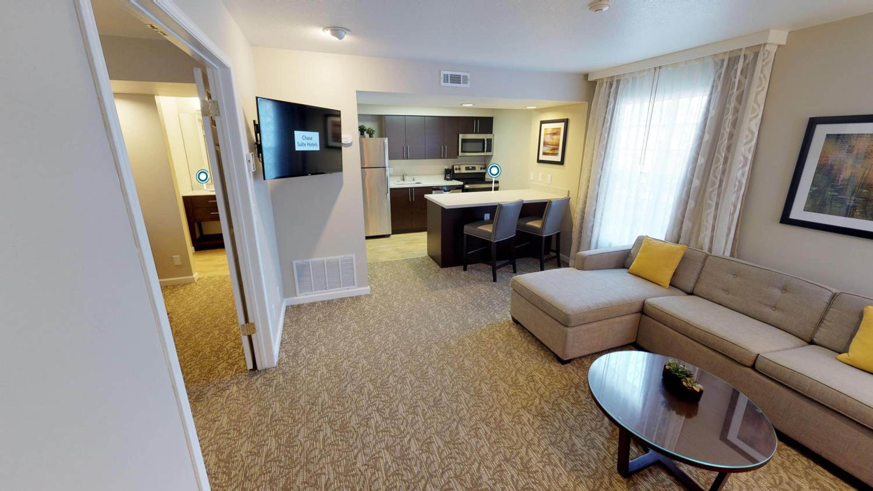One-Bedroom Suite - 2 Double Beds - Photo 9