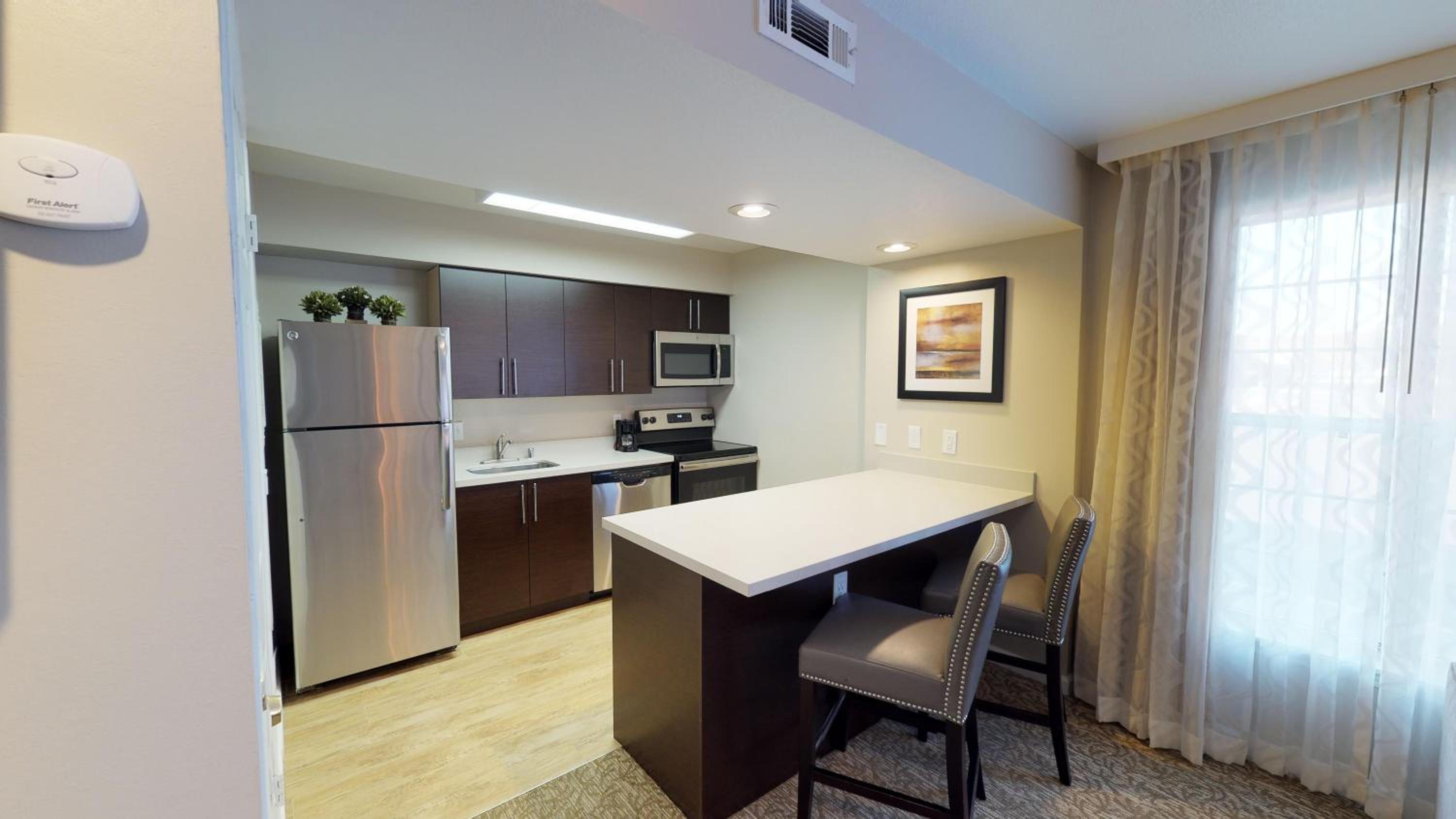 One-Bedroom Suite - 2 Double Beds - Photo 11