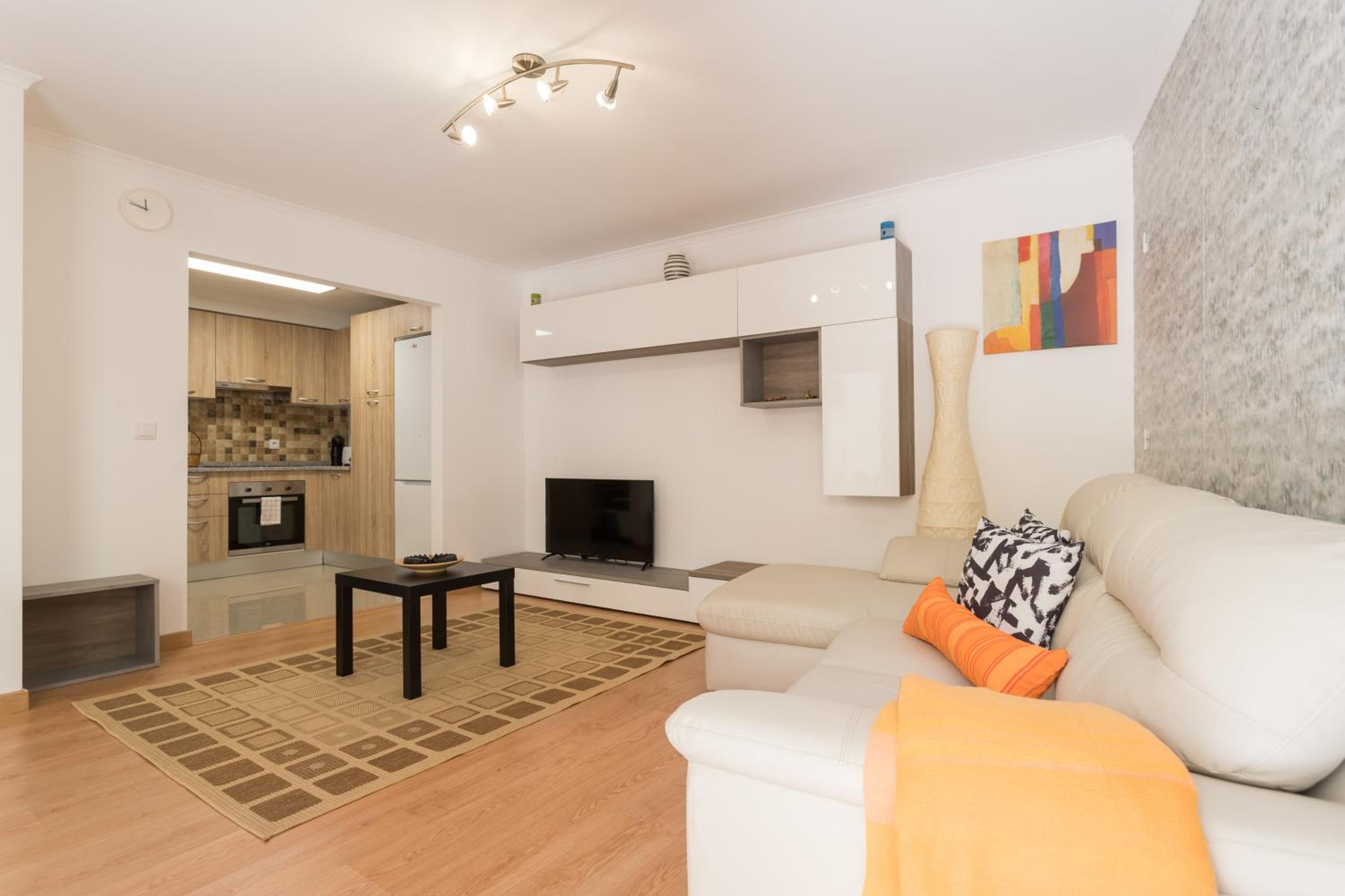 Two-Bedroom Apartment - Photo 6