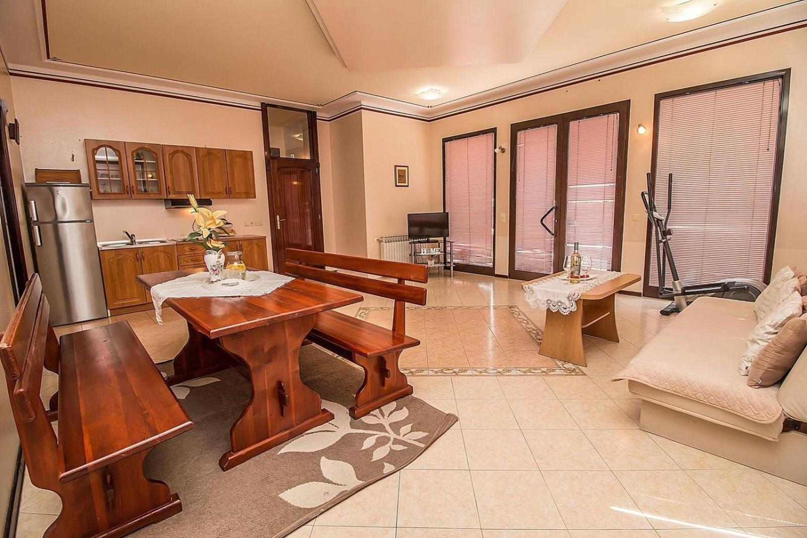 Two-Bedroom Apartment with Terrace photo 2