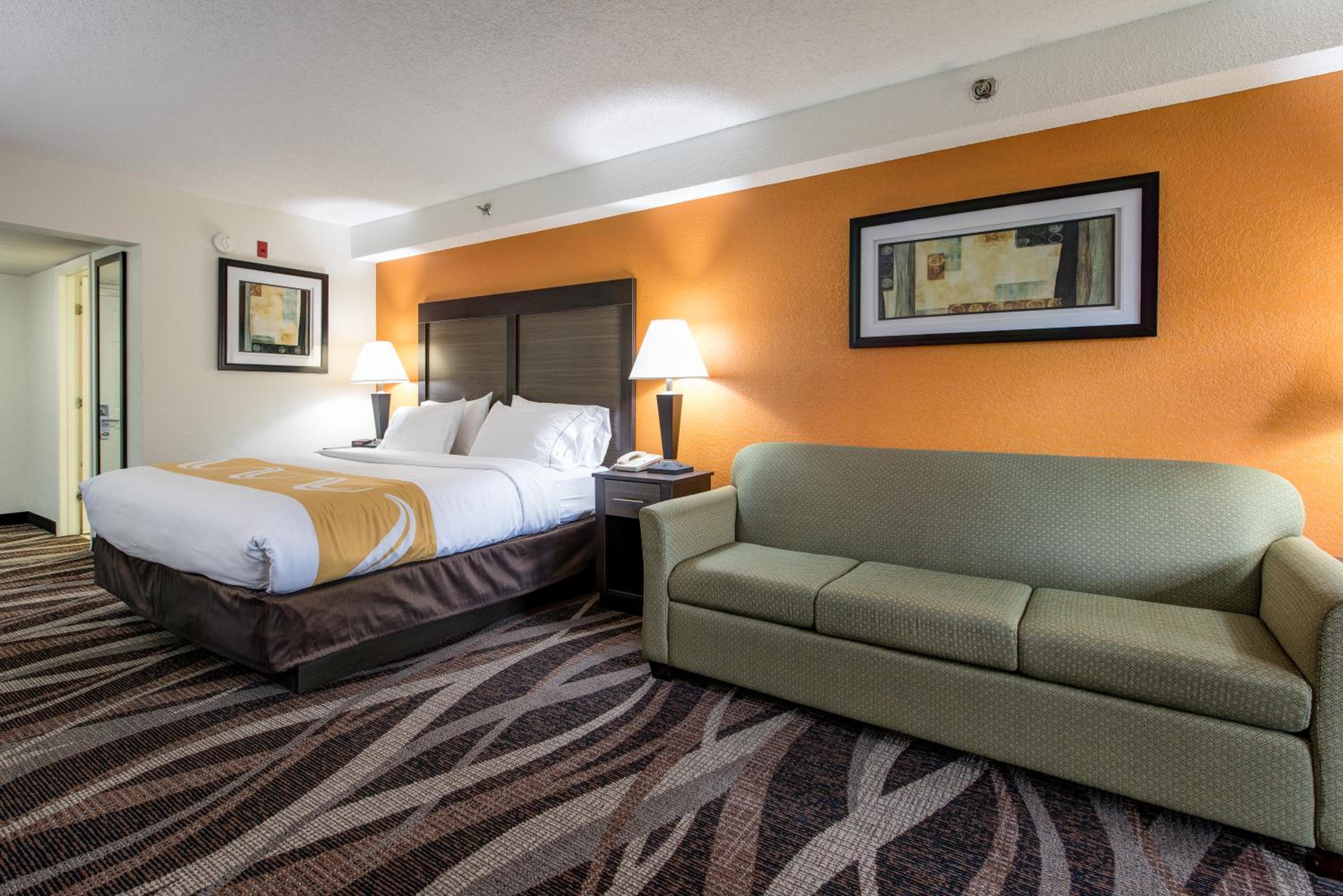 King Room with Mountain View - Photo 3