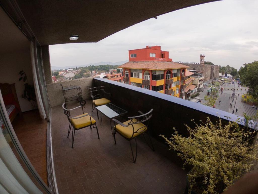 Twin Room with Balcony - Photo 12