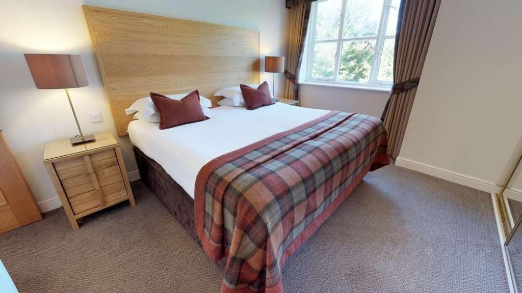 Two-Bedroom Deluxe Apartment