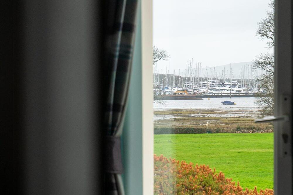 Two-Bedroom Apartment with Sea View