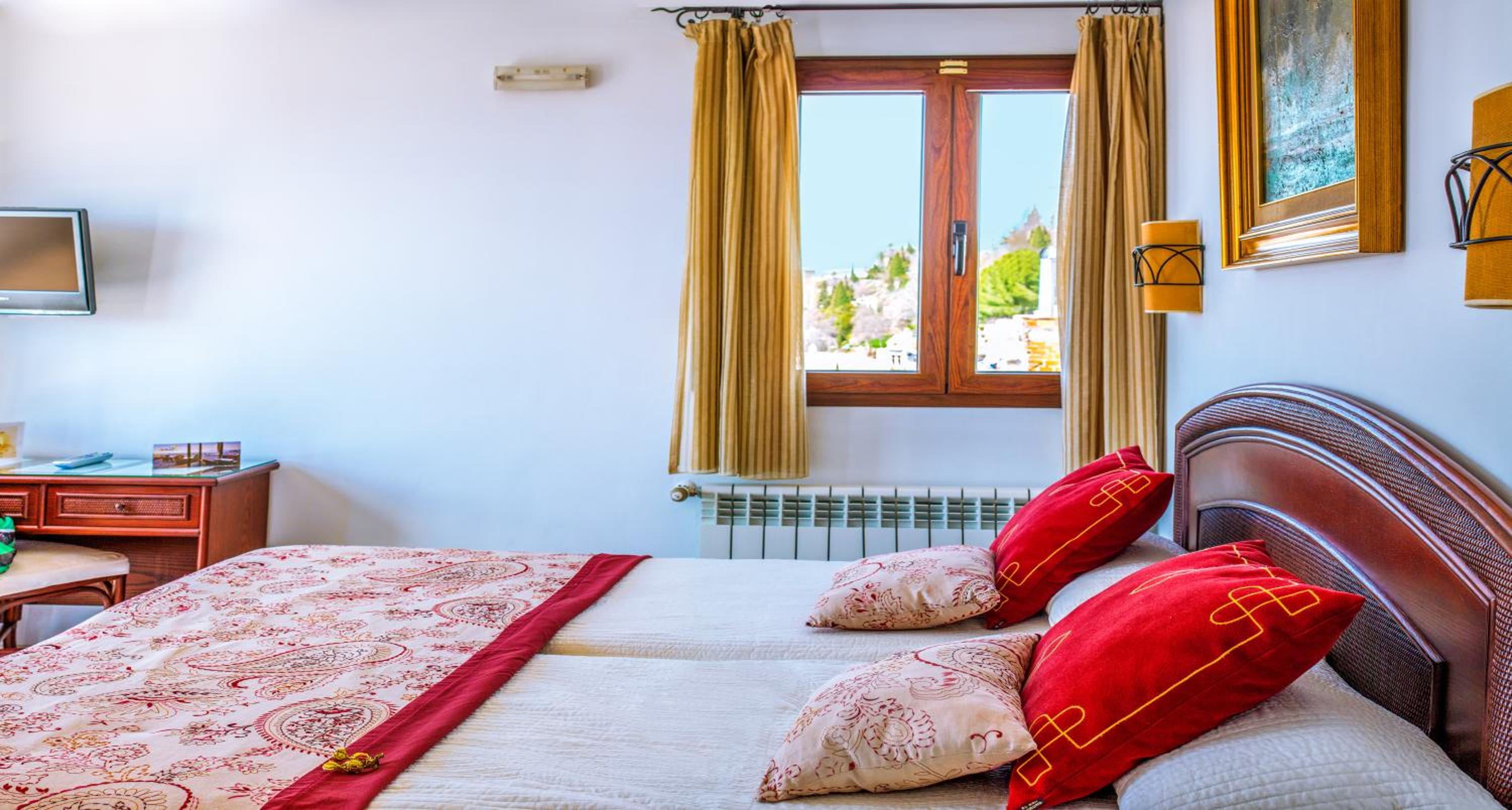Superior Double or Twin Room with Terrace - Photo 4