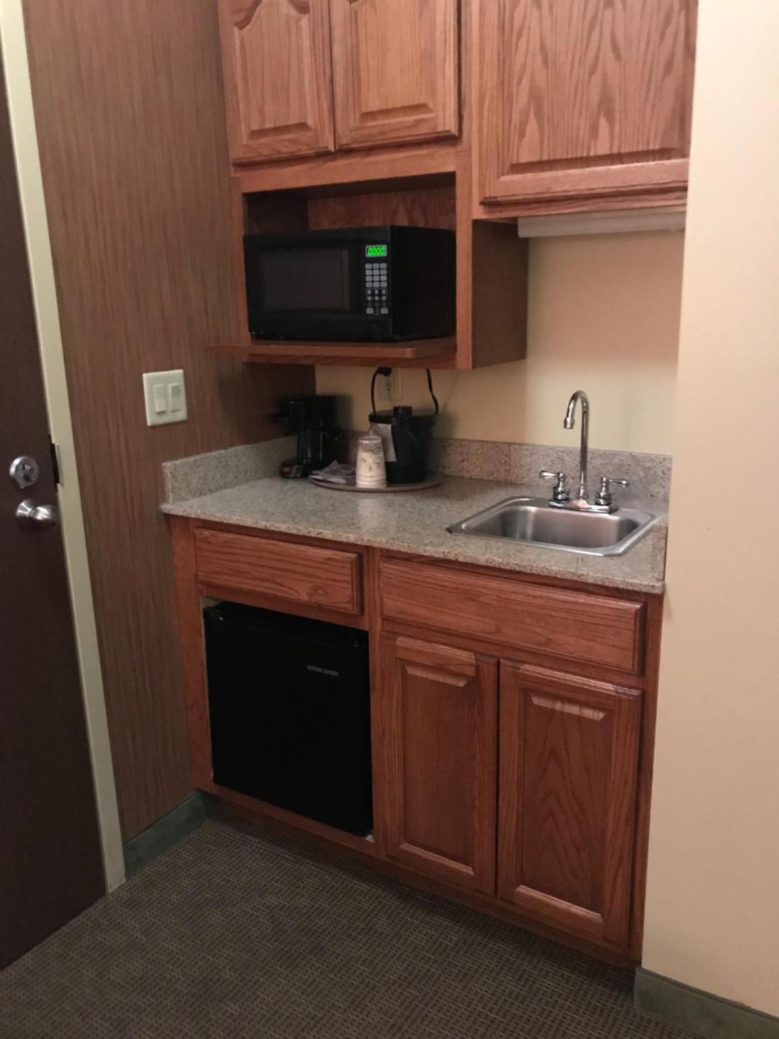 King Suite with Spa Bath photo 3