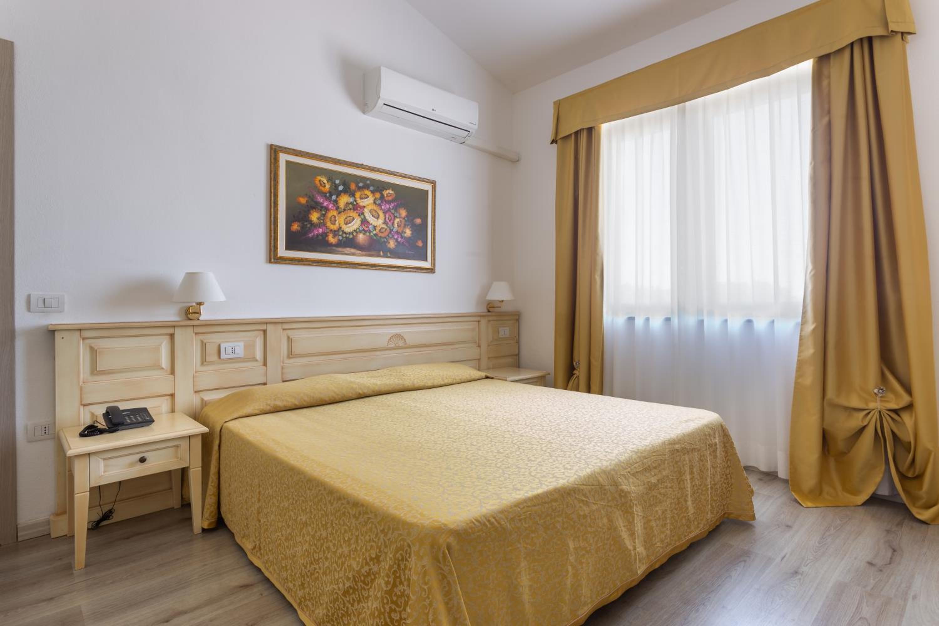 Double or Twin Room photo 1