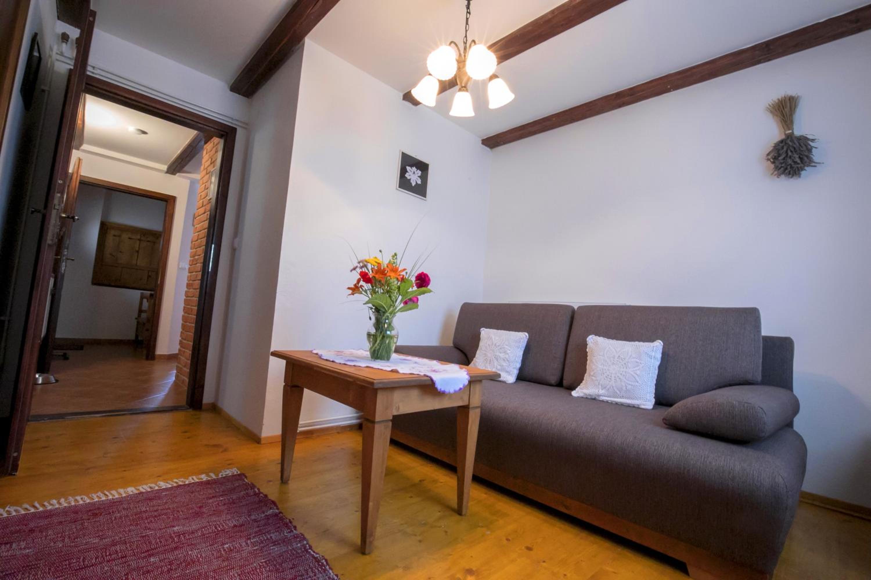 Apartment photo 1