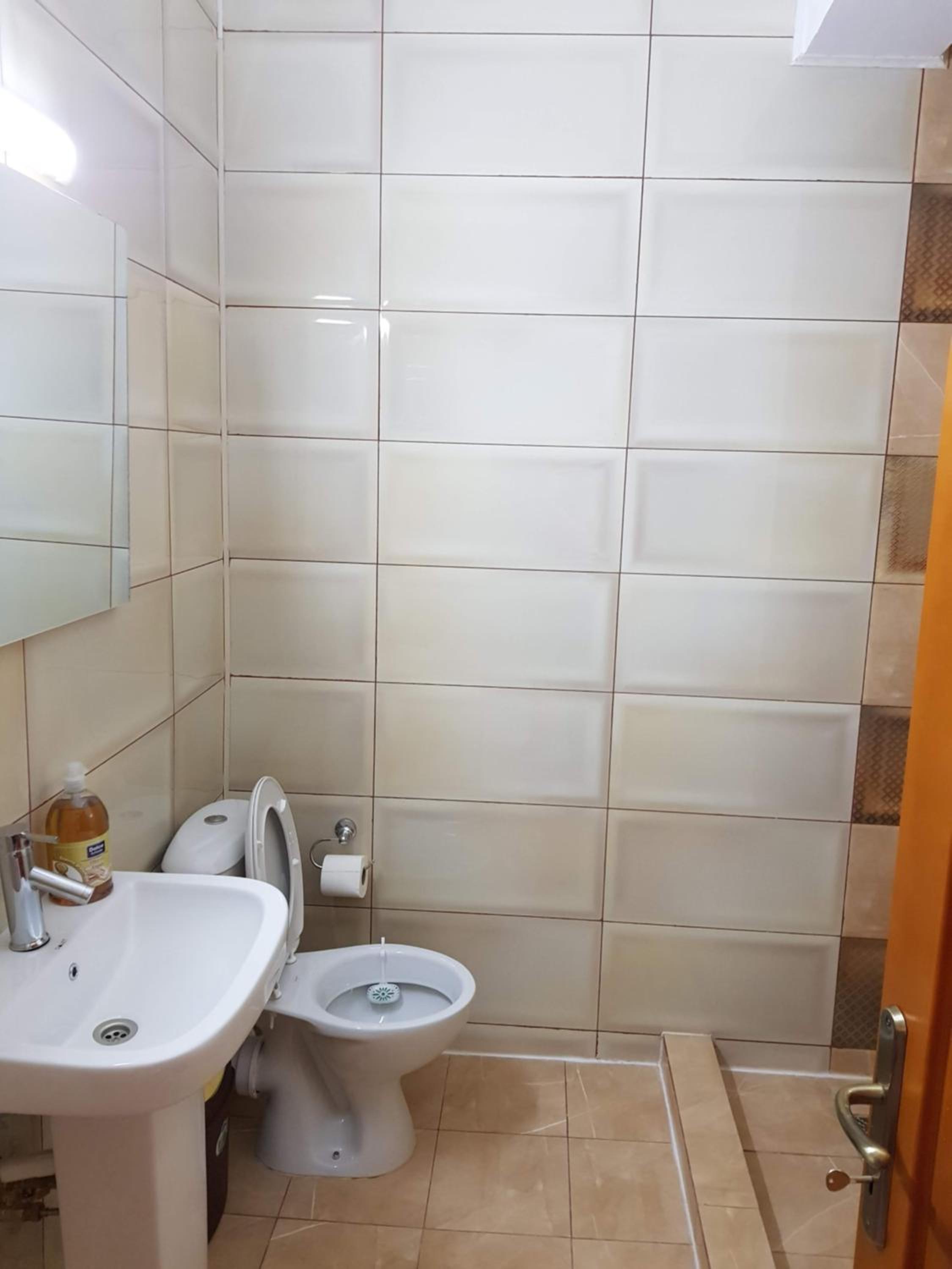 Family Room with Private Bathroom - Photo 6