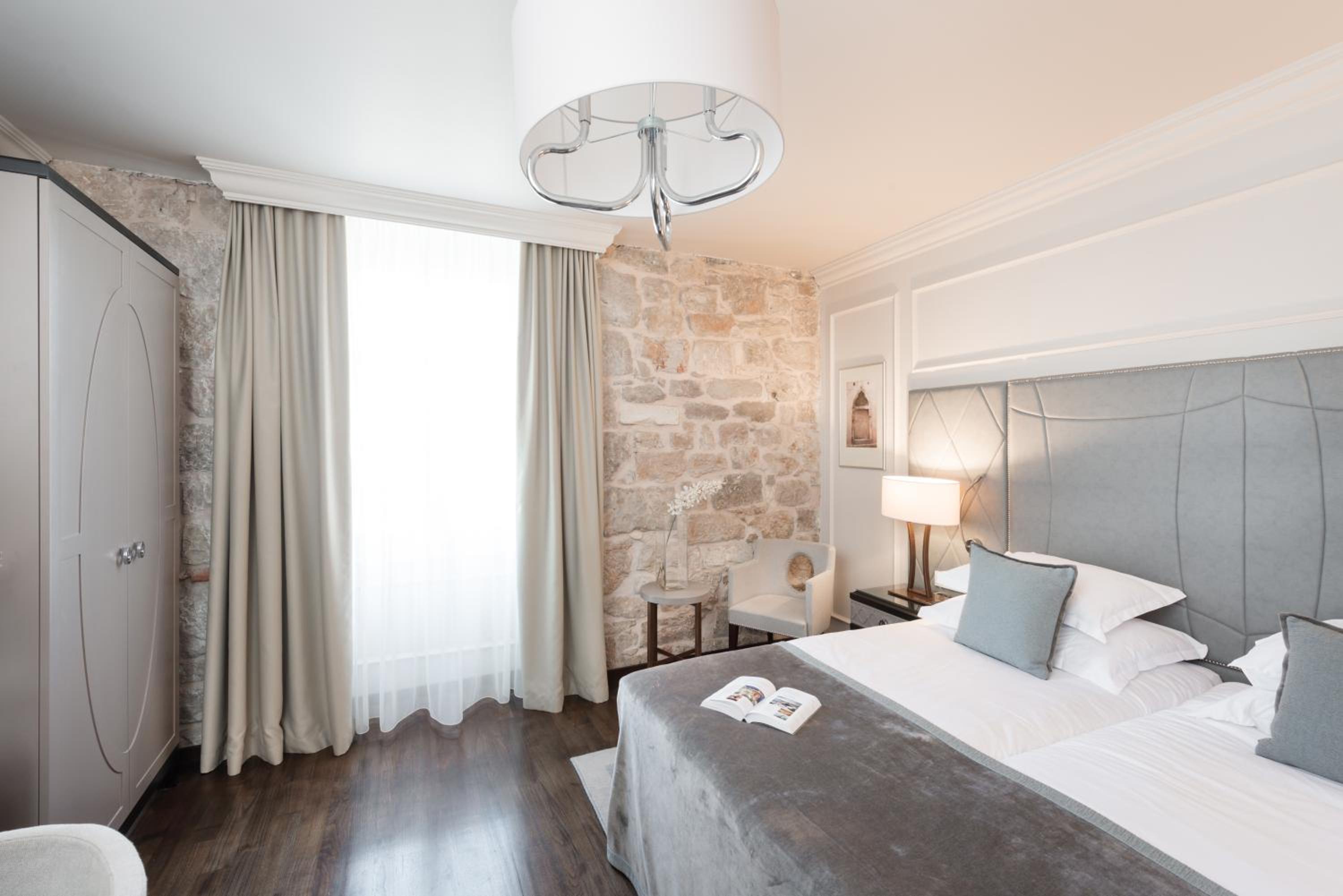 Superior Twin Room - Photo 1