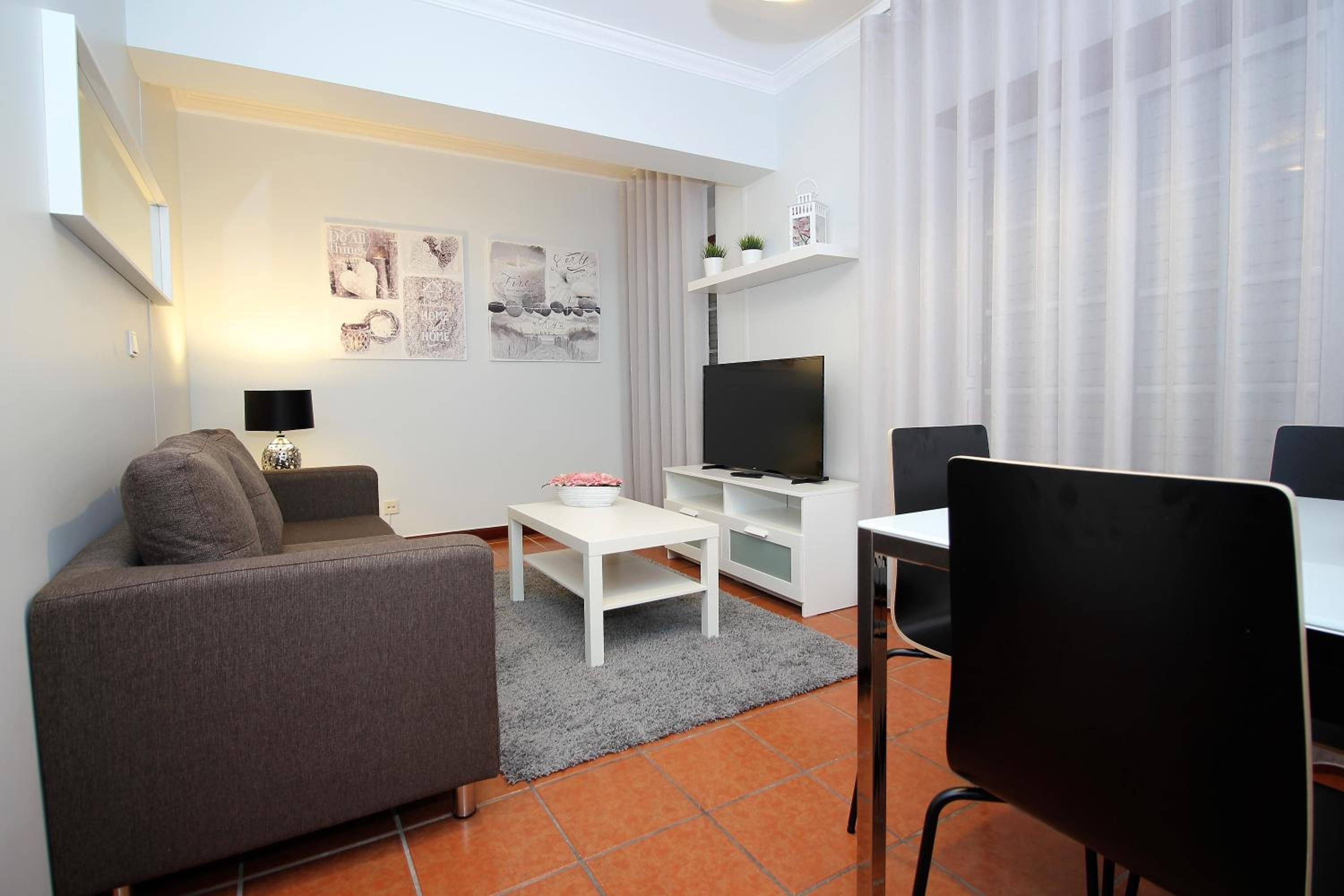Three-Bedroom Apartment photo 1