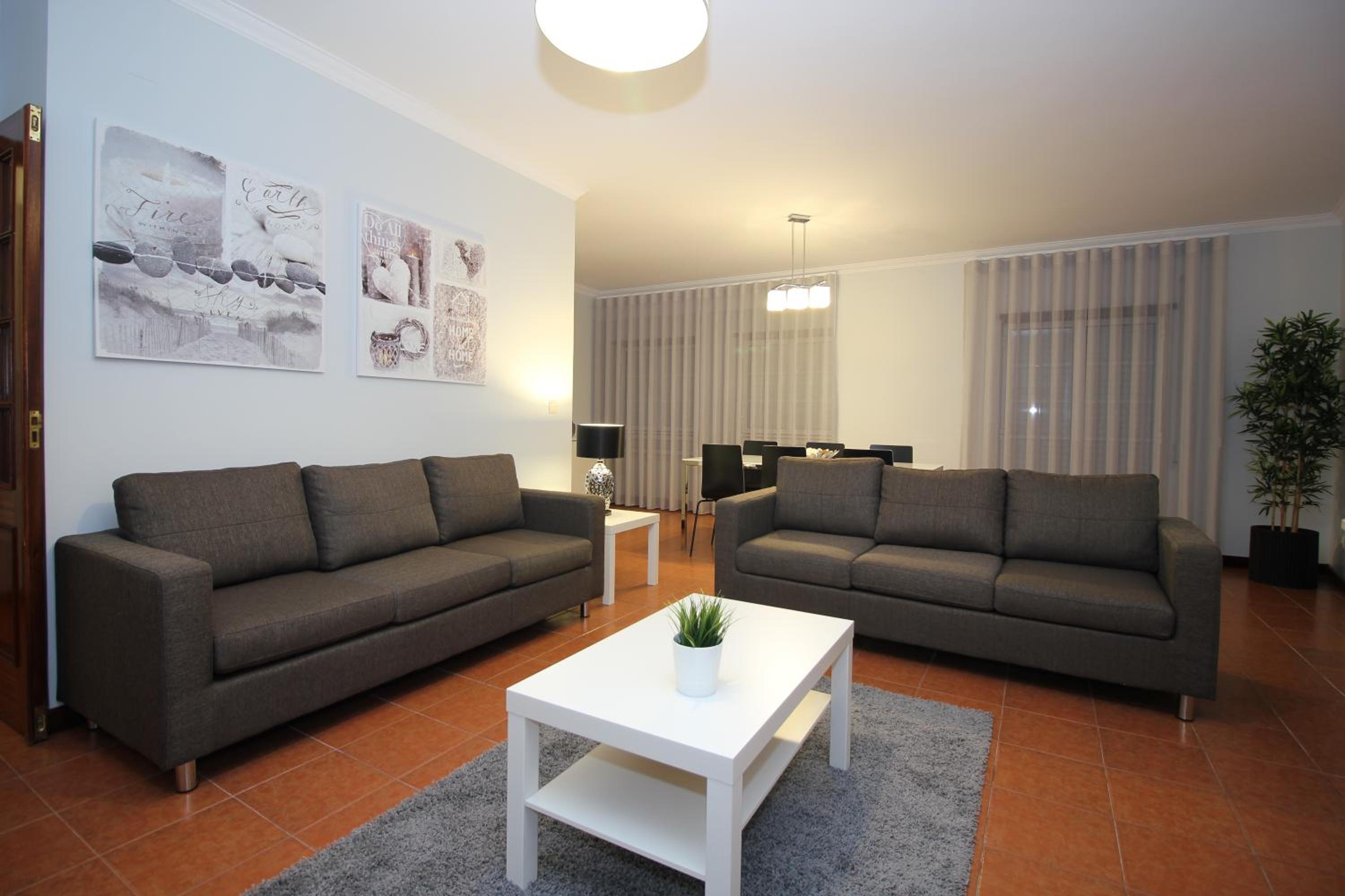 Three-Bedroom Apartment photo 1