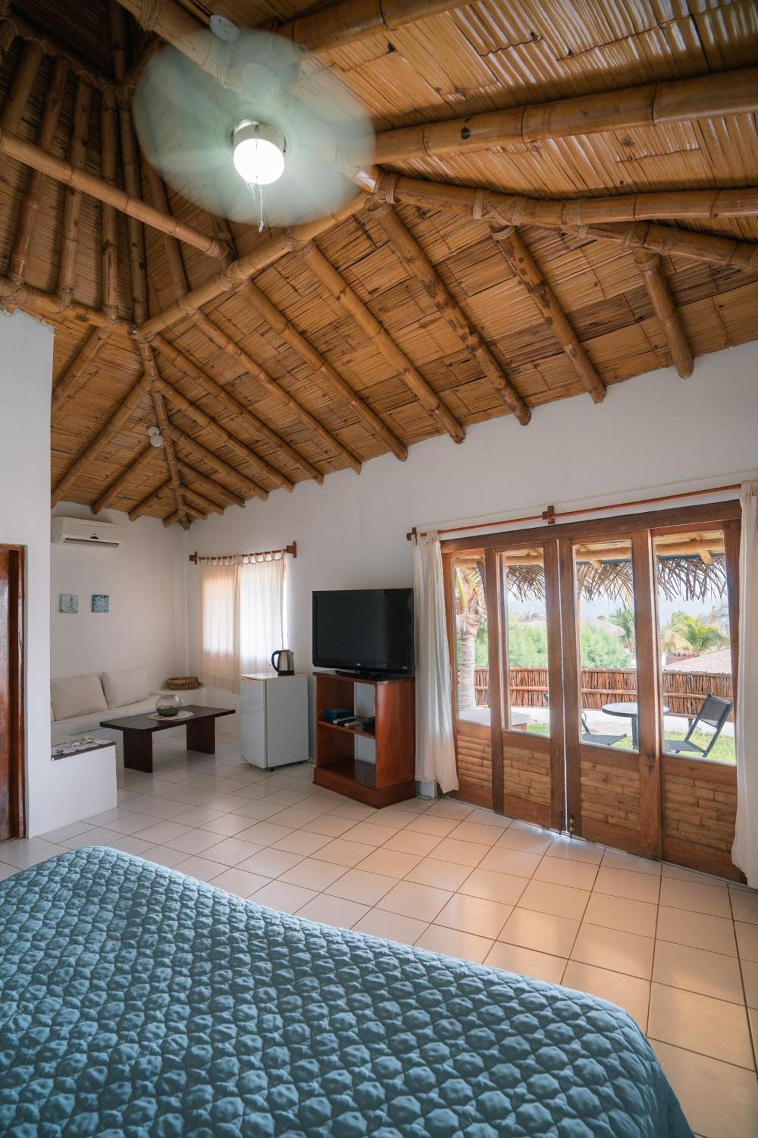 Deluxe Suite with Sea View photo 1
