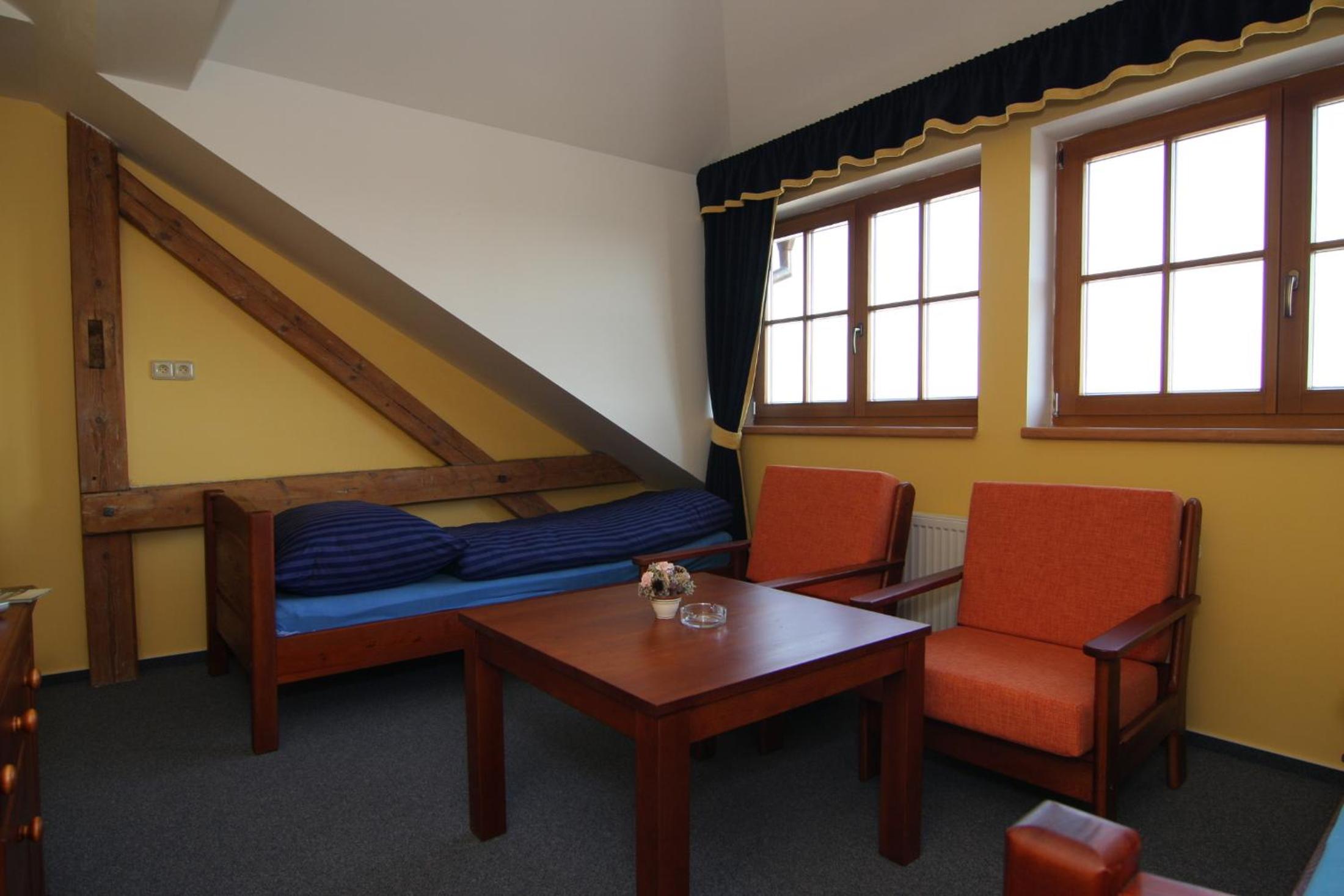 Twin Room - Photo 1
