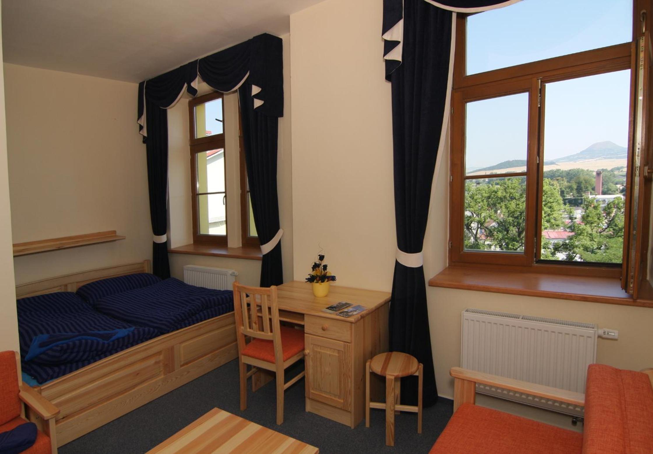 Twin Room - Photo 6